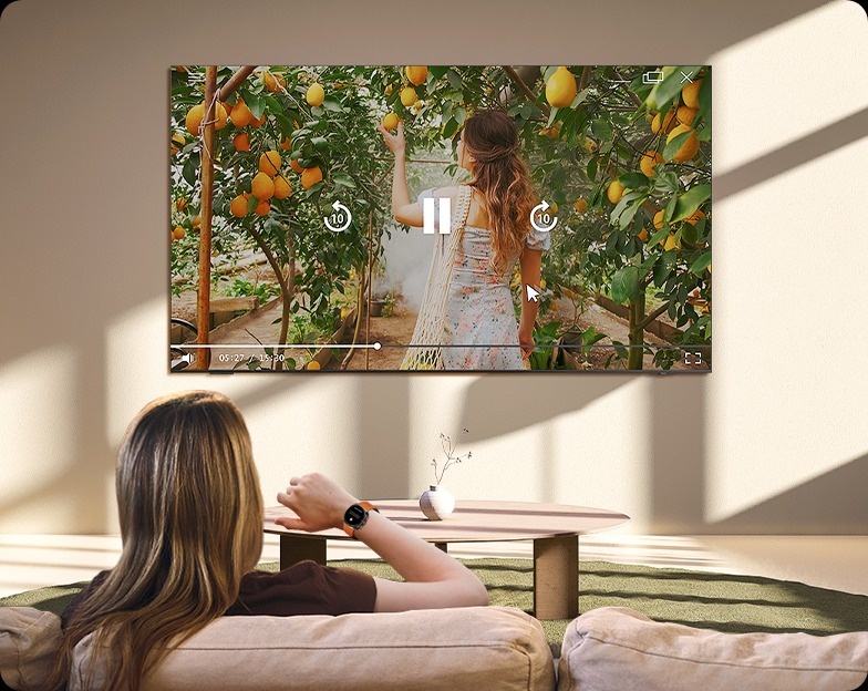 TV co the tuong tac ma khong can dieu khien hinh anh