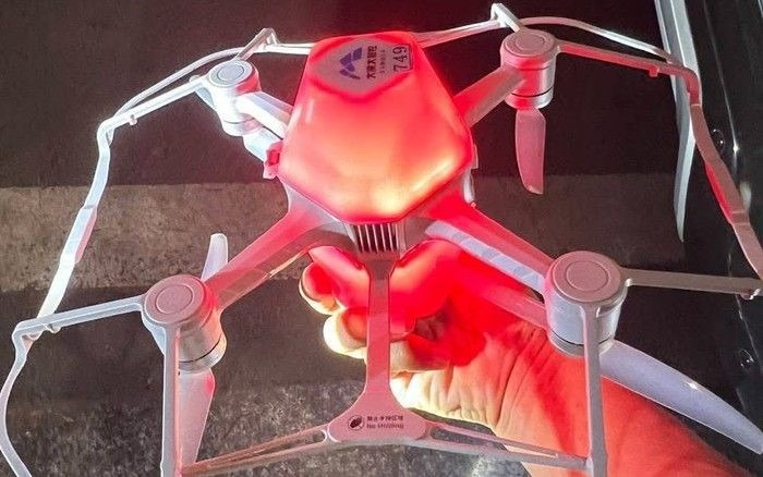 roi drone trinh dien anh 1