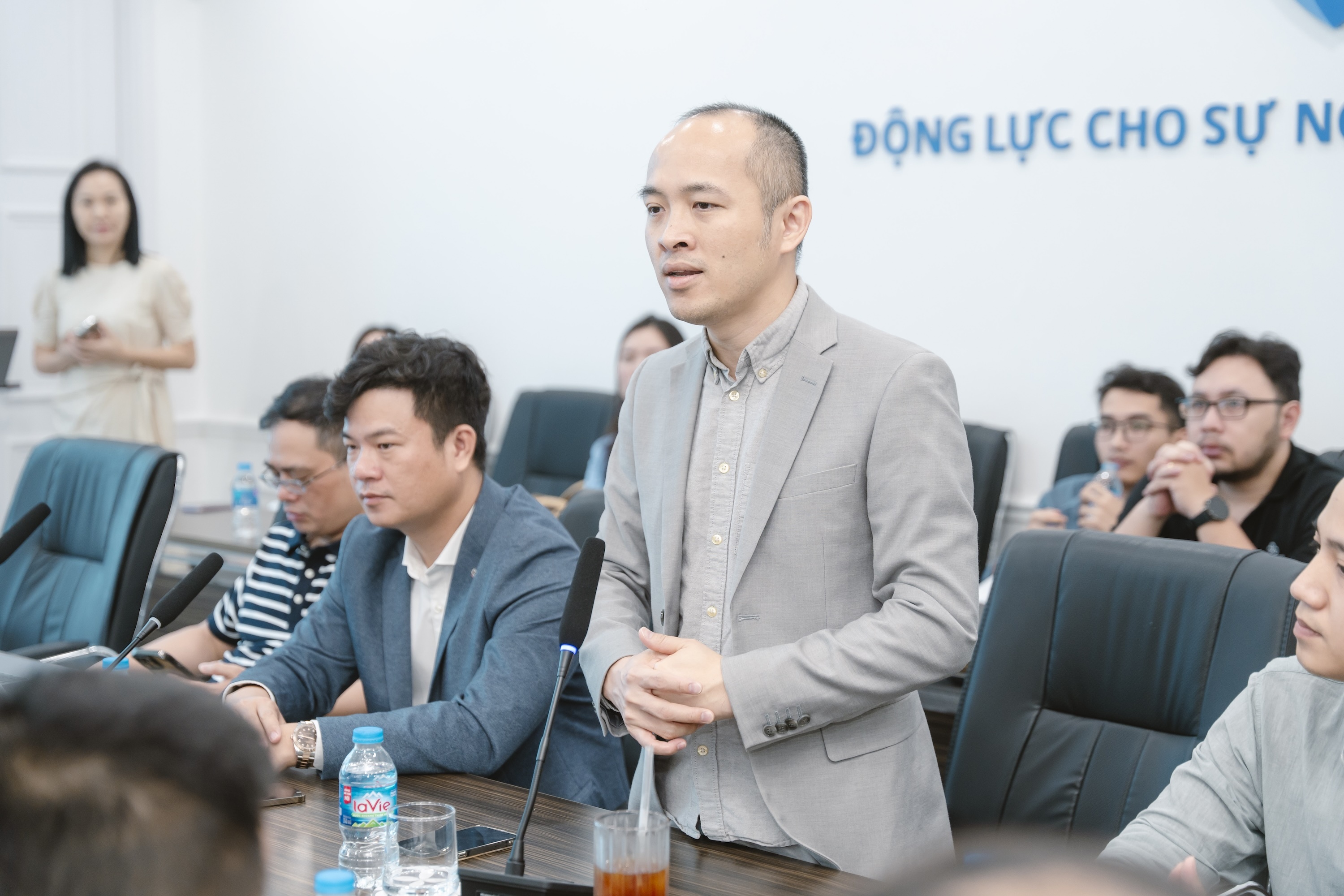 '3 thieu' cua doanh nghiep Viet Nam khi bi de doa an ninh mang hinh anh