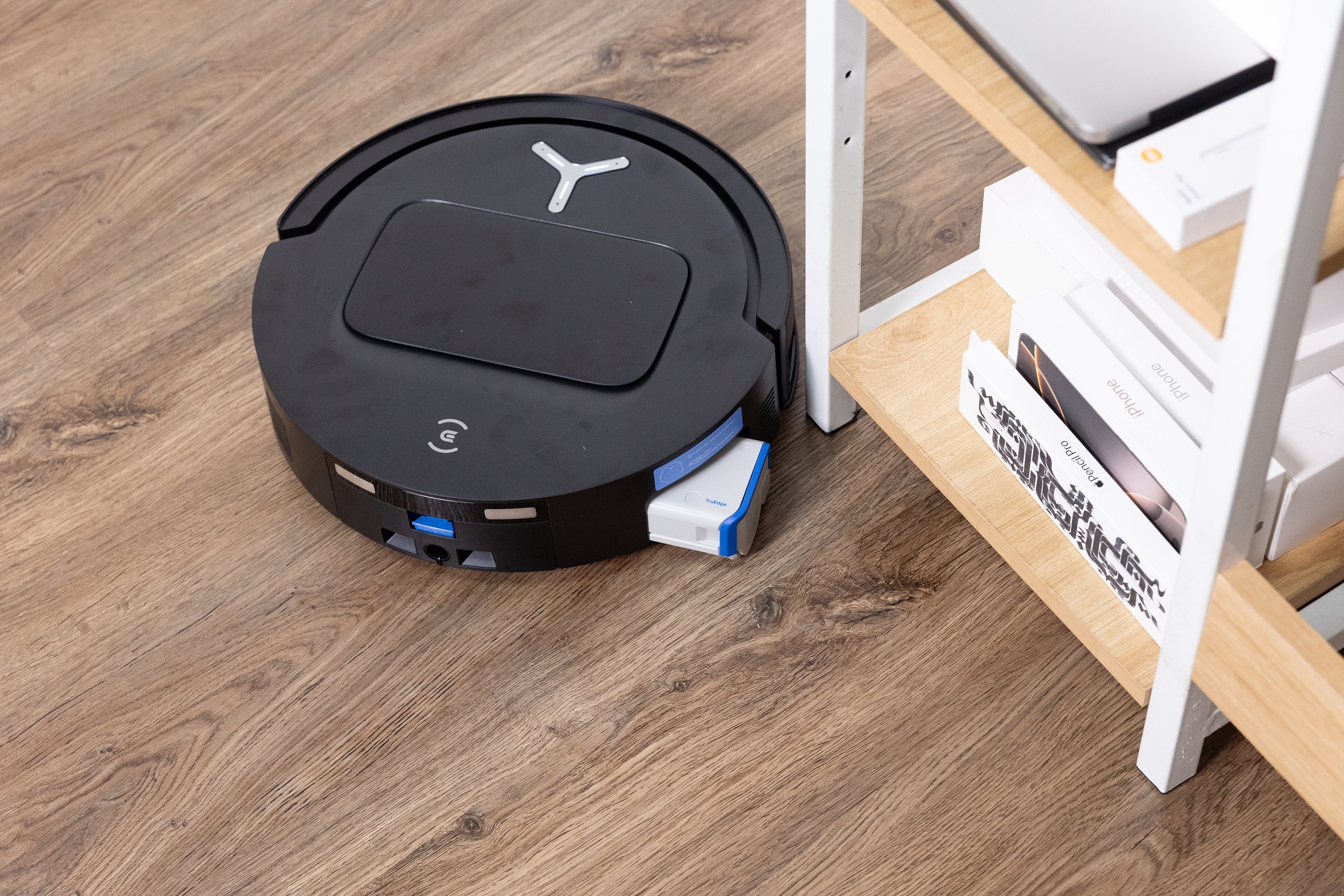 Robot hut bui ‘gioi’ lau nha hinh anh