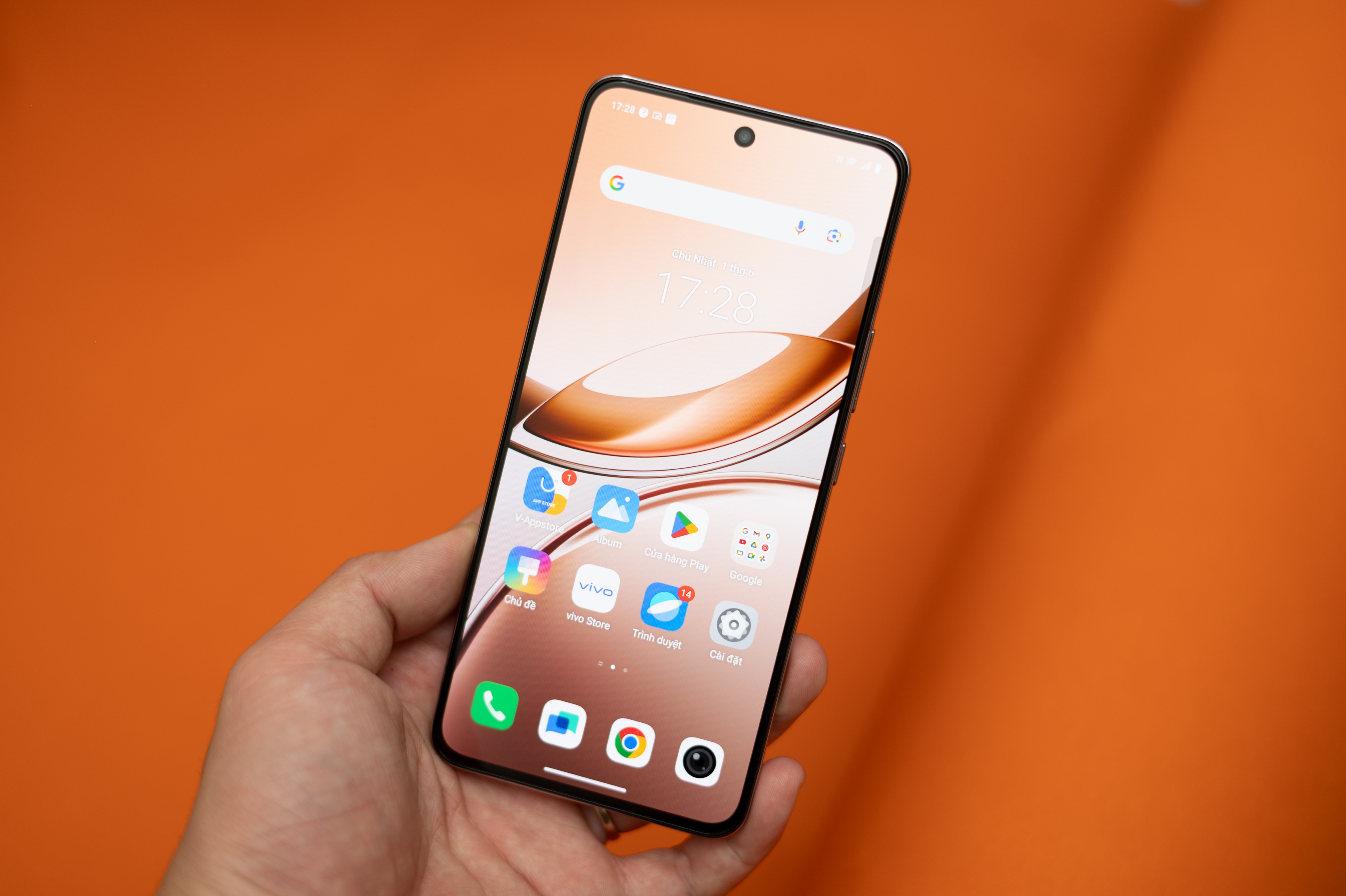 Dien thoai pin 6.500 mAh o phan khuc tam trung hinh anh