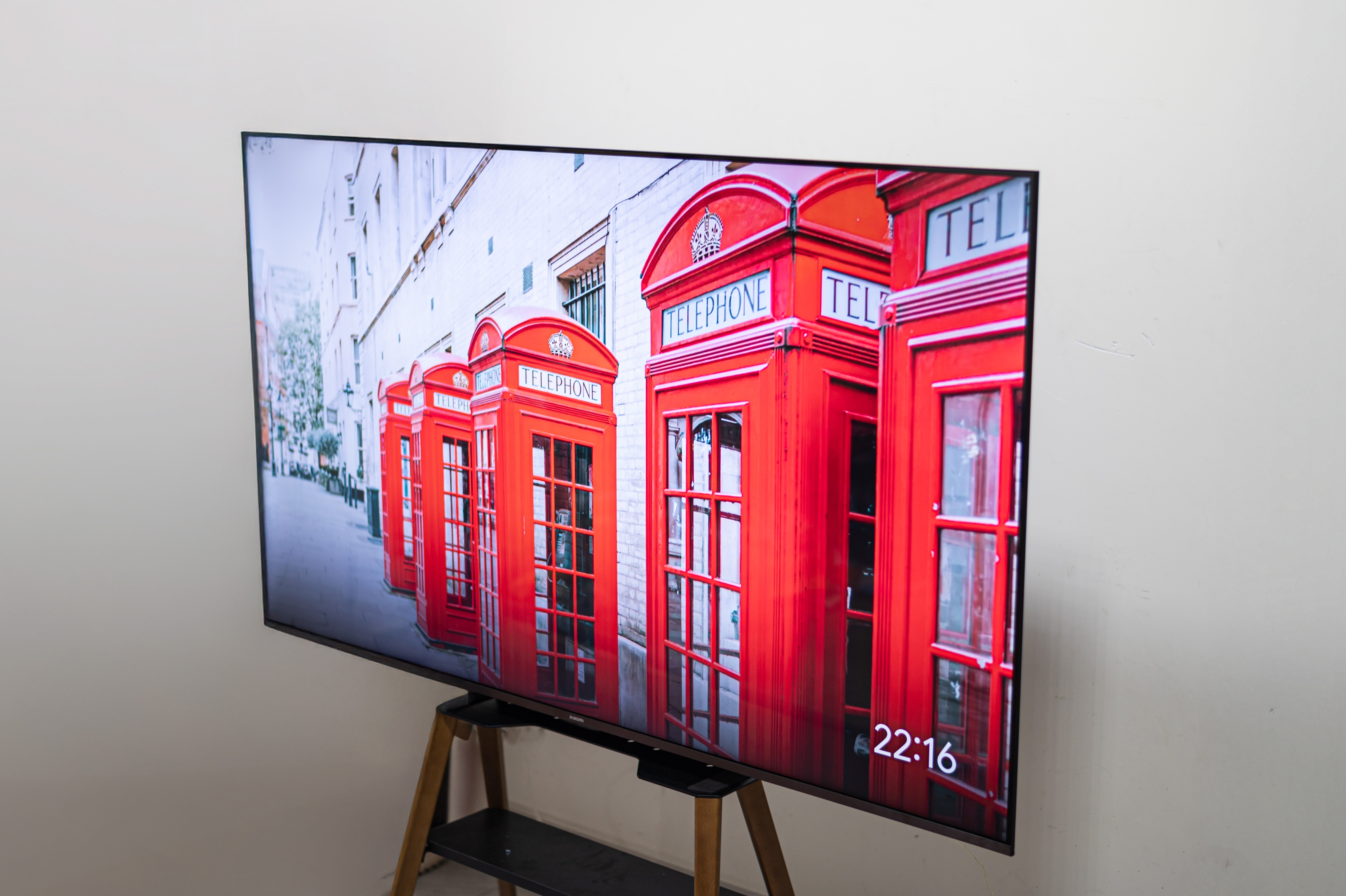 TV QLED gia re anh 6