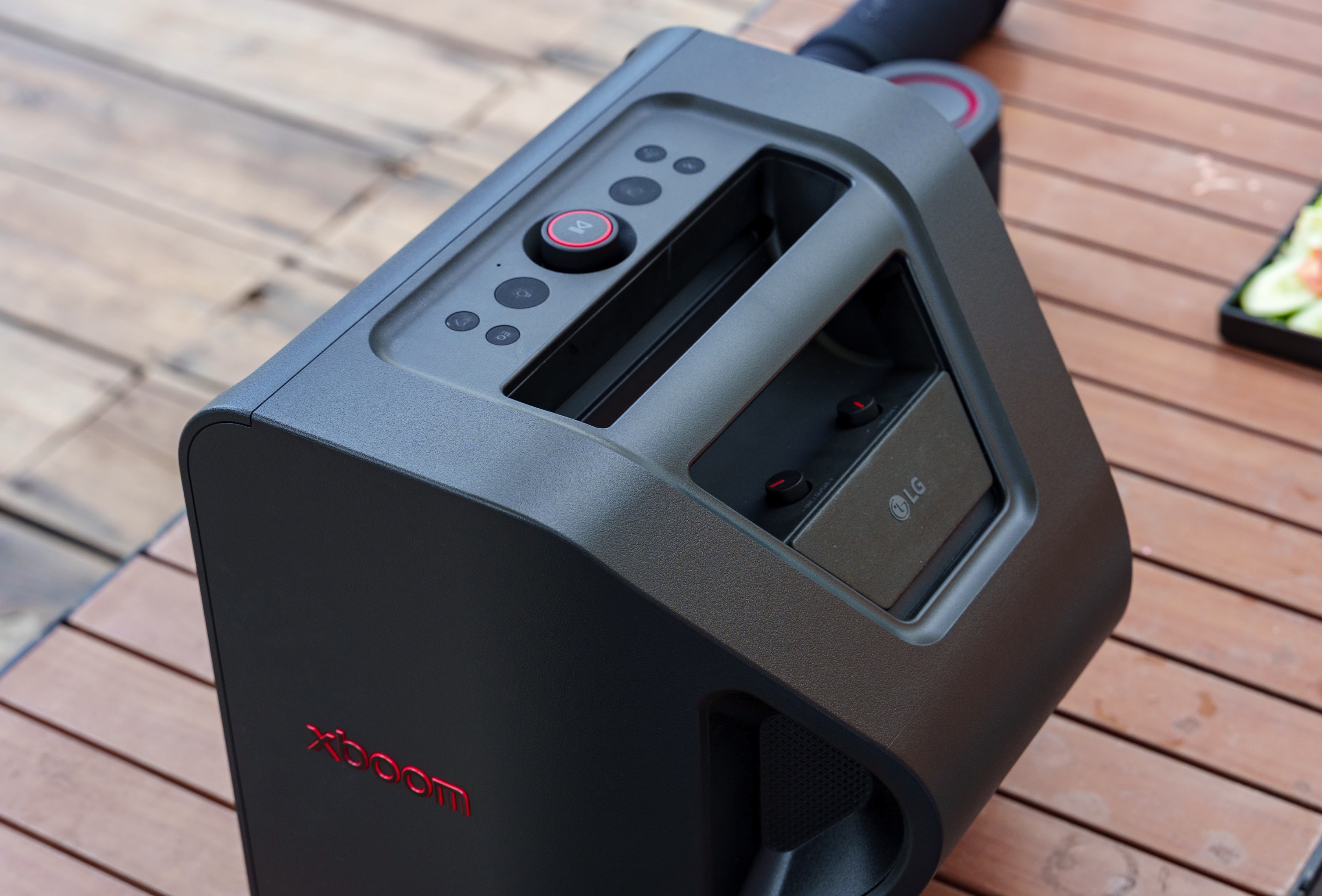 LG xboom Auracast anh 4