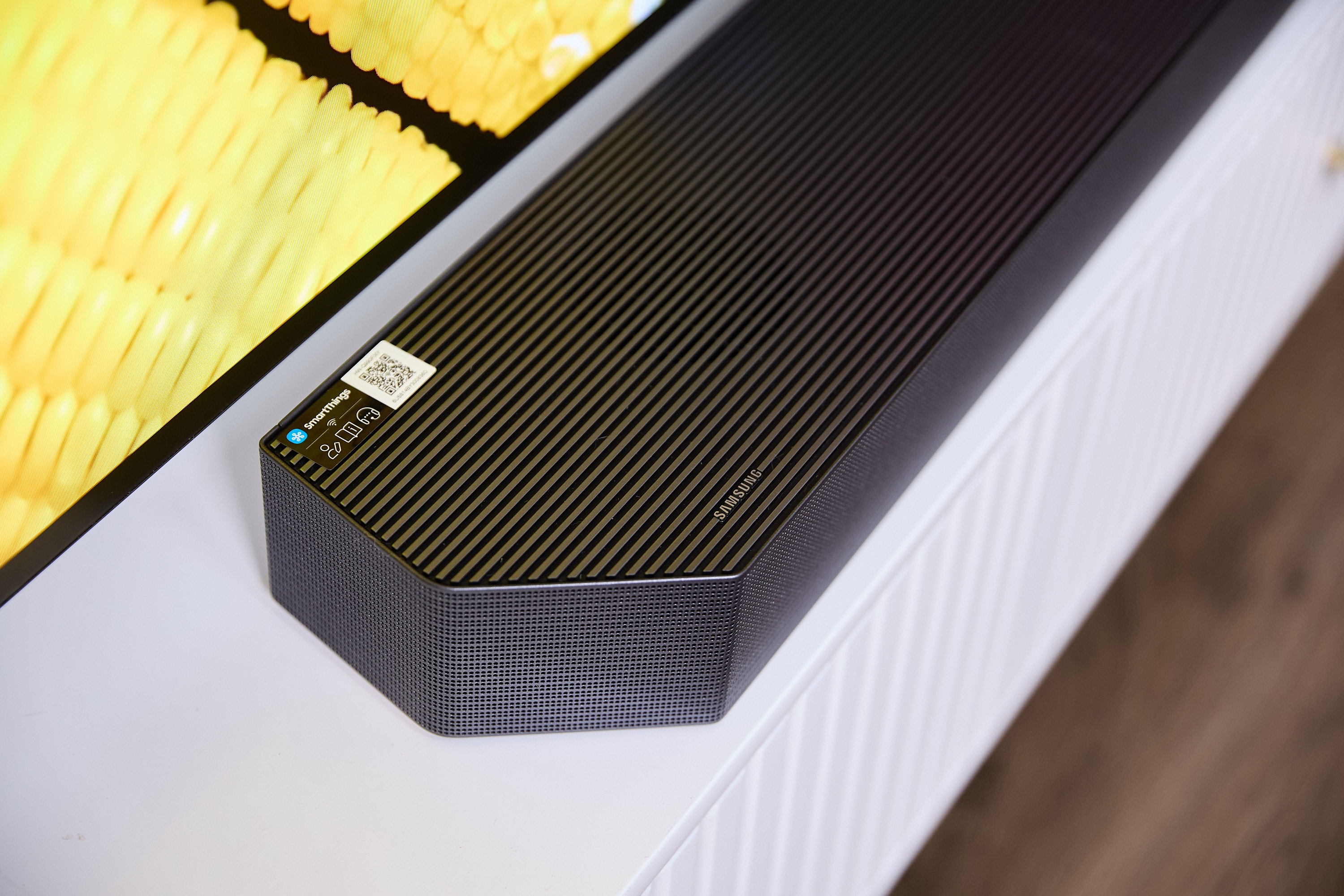 Samsung S95F,  TV OLED Samsung,  TV cao cap,  OLED 2025,  danh gia S95F,  tinh nang chong loa anh 10