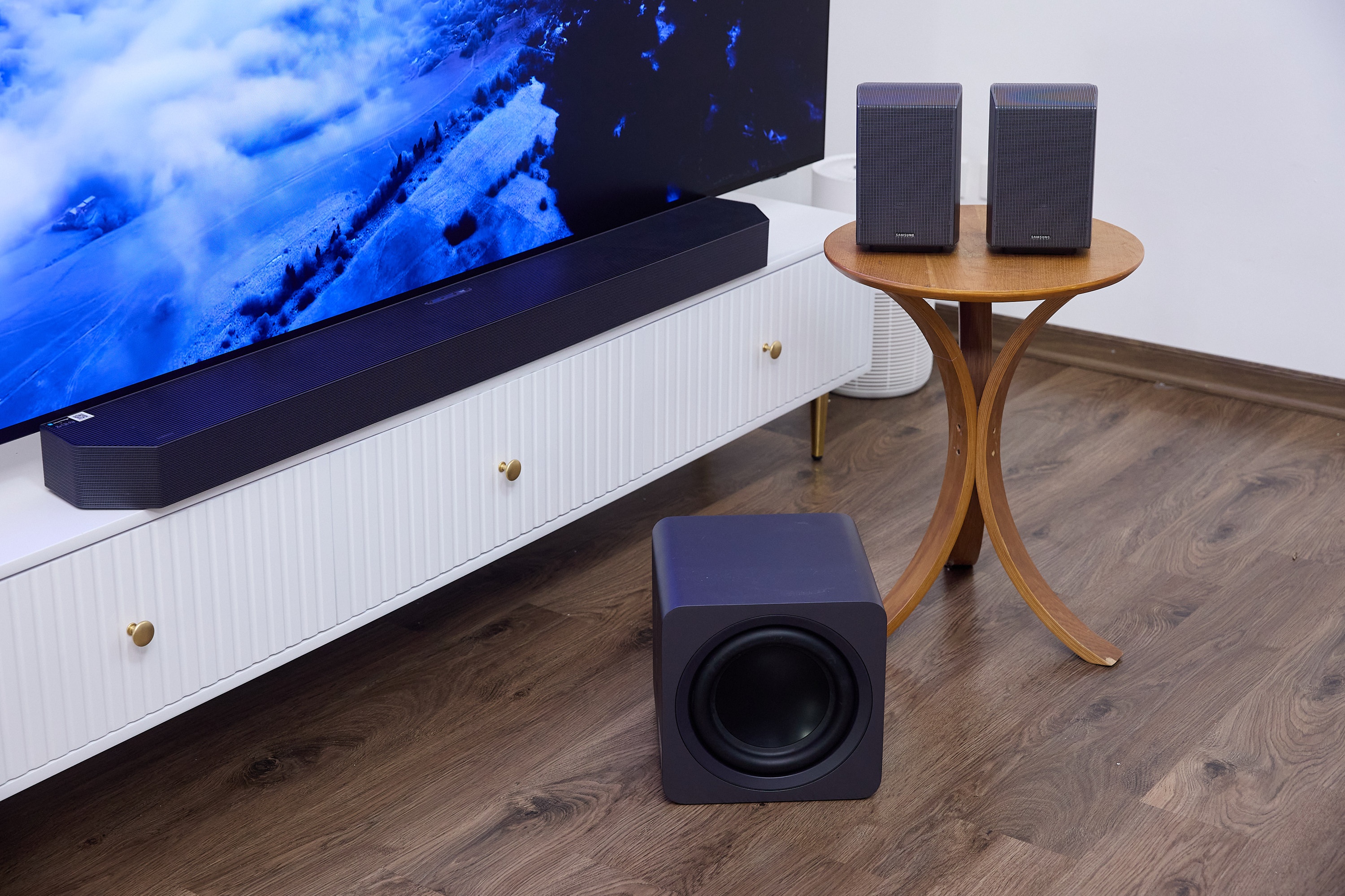 Samsung S95F,  TV OLED Samsung,  TV cao cap,  OLED 2025,  danh gia S95F,  tinh nang chong loa anh 11