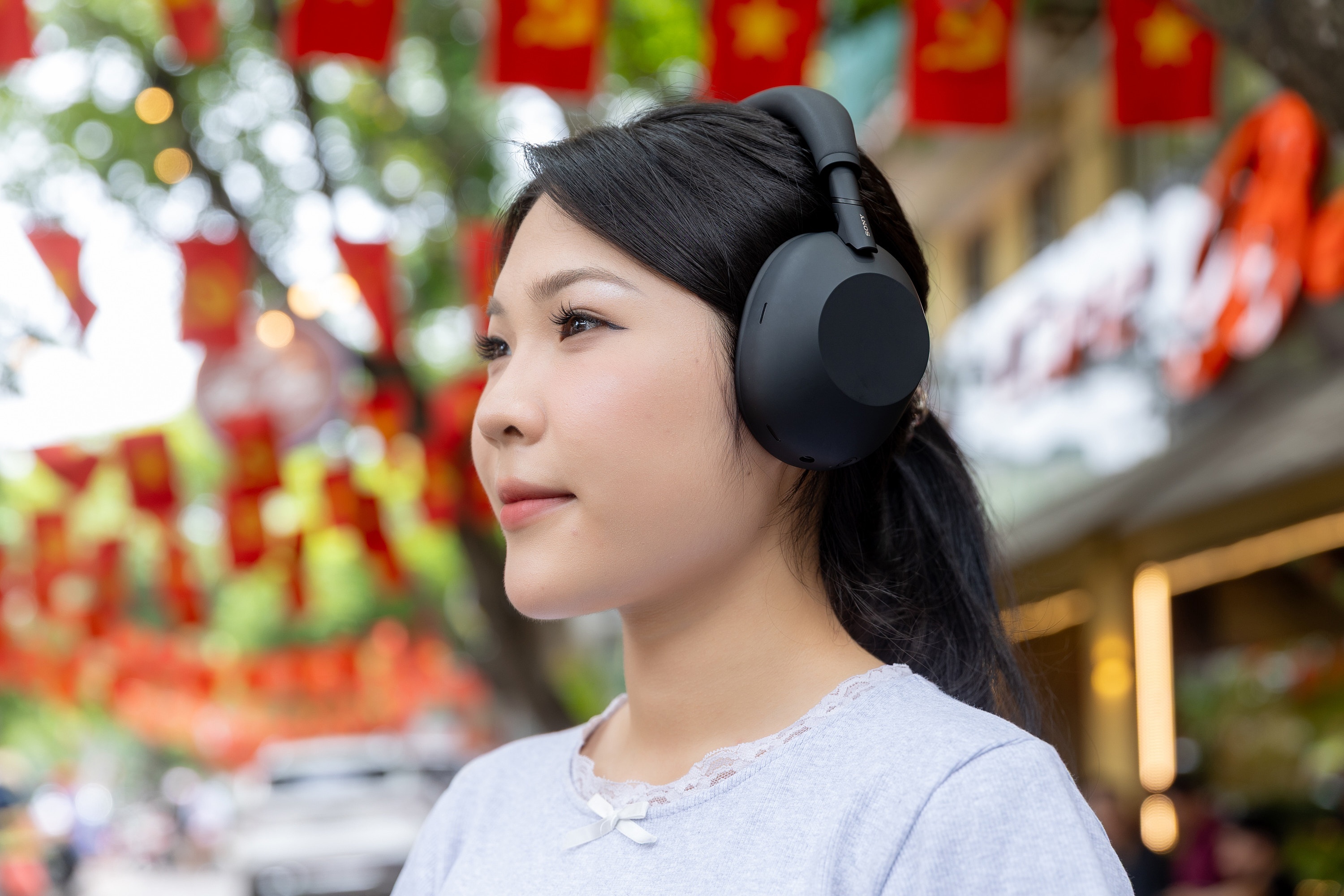 Sony WH1000-XM6 - Tai nghe chong on toi uu cho nhung chuyen di dai hinh anh