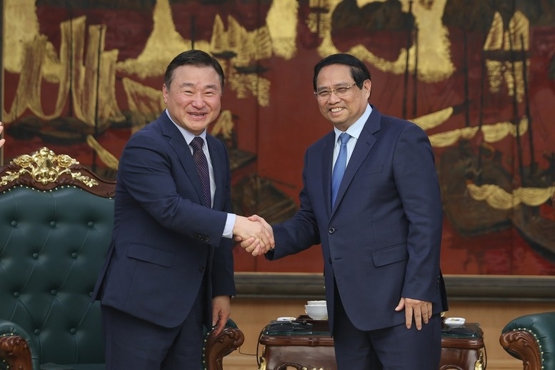 Thu tuong chuc mung Samsung dat 2 ty dien thoai san xuat tai Viet Nam hinh anh