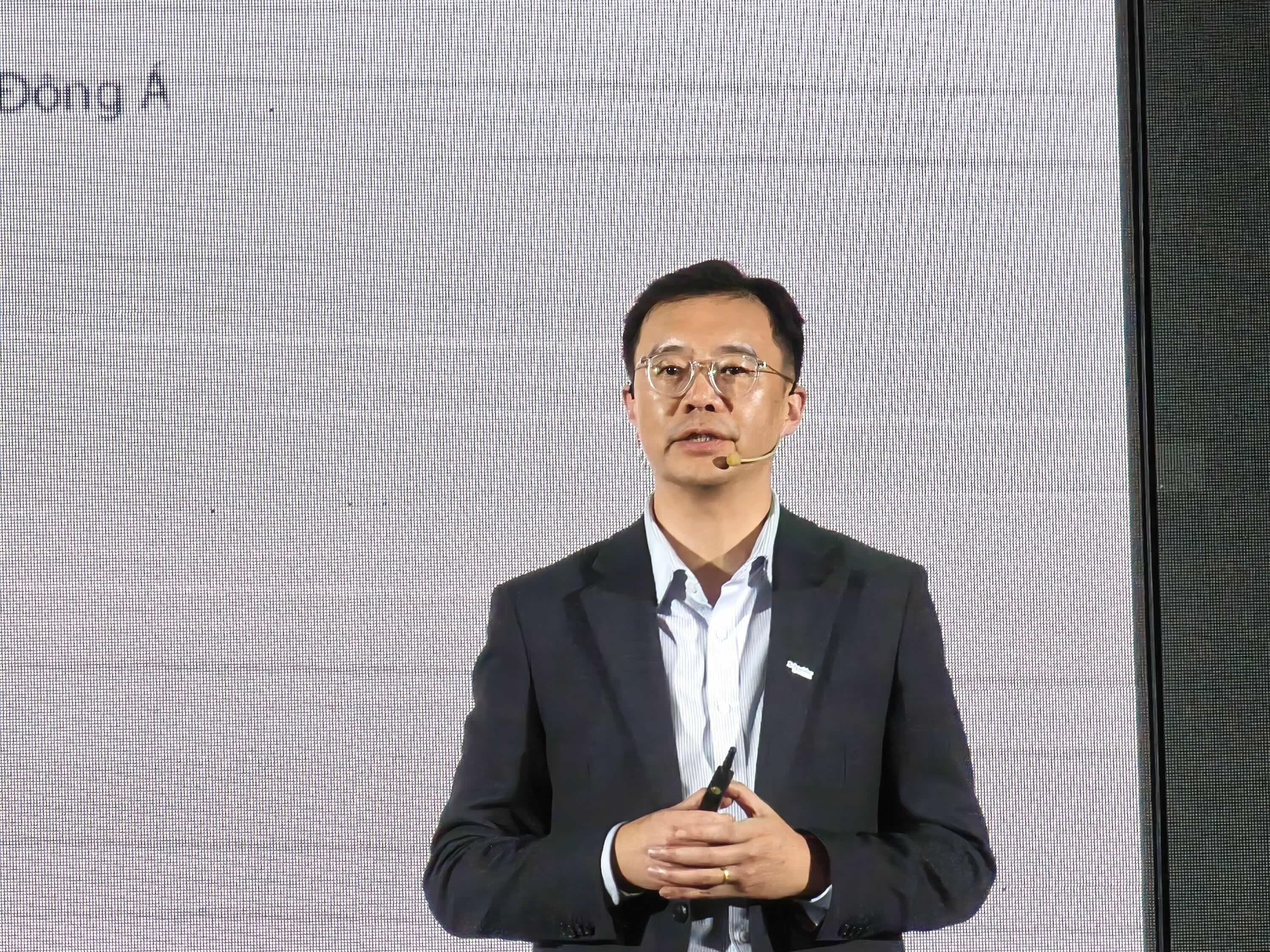 AI thuc day Viet Nam tro thanh diem den dau tu trung tam du lieu hinh anh