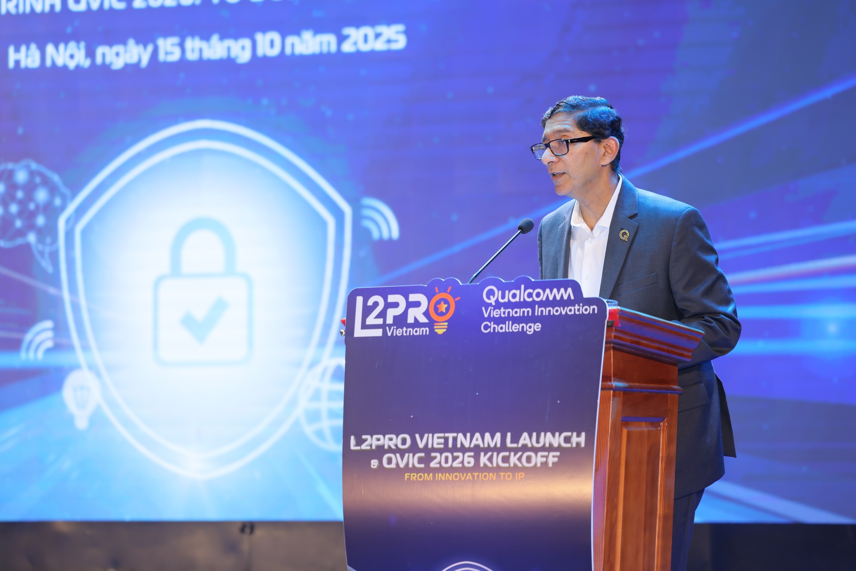 Hoc cach bao ve, kiem tien tu tai san tri tue hinh anh