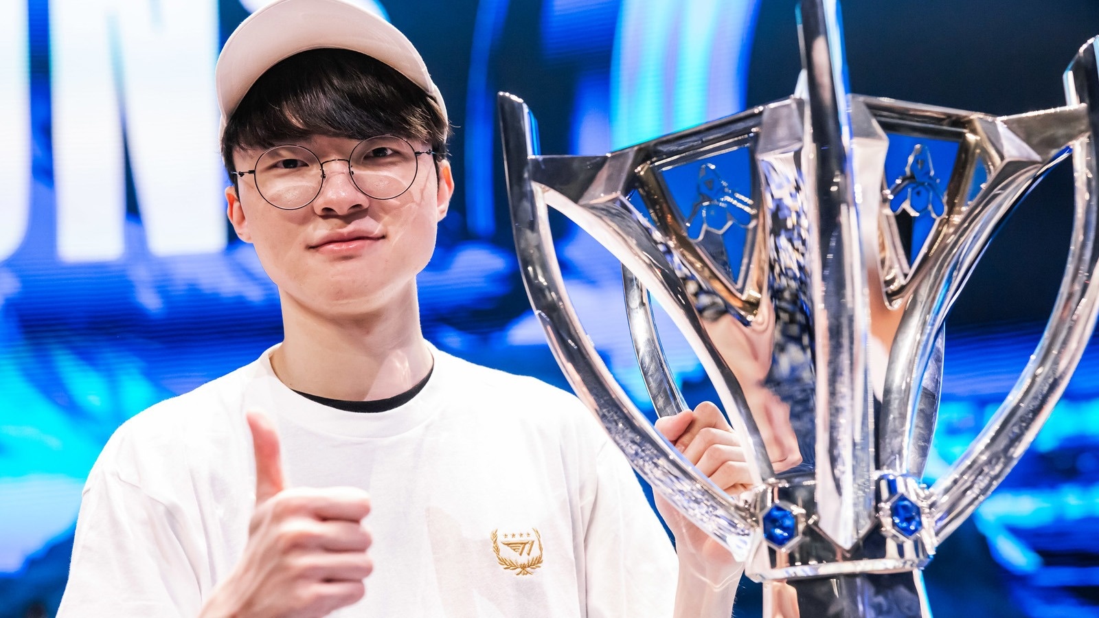 T1 Faker đi tiếp ảnh 2 T1 Faker di tiep anh 2