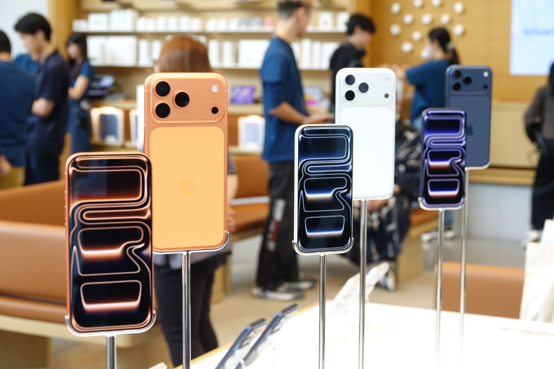 Tai sao ‘iPhone Nhat’ luon re hinh anh