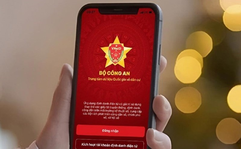 Da co nha mang ho tro kich hoat SIM truc tuyen bang VNeID hinh anh