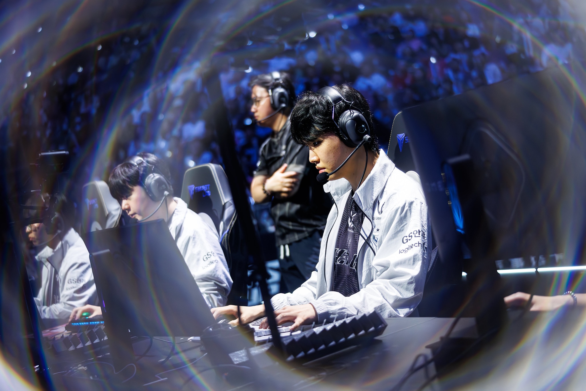 Dia chan o CKTG 2025, KT da bai Gen.G hinh anh