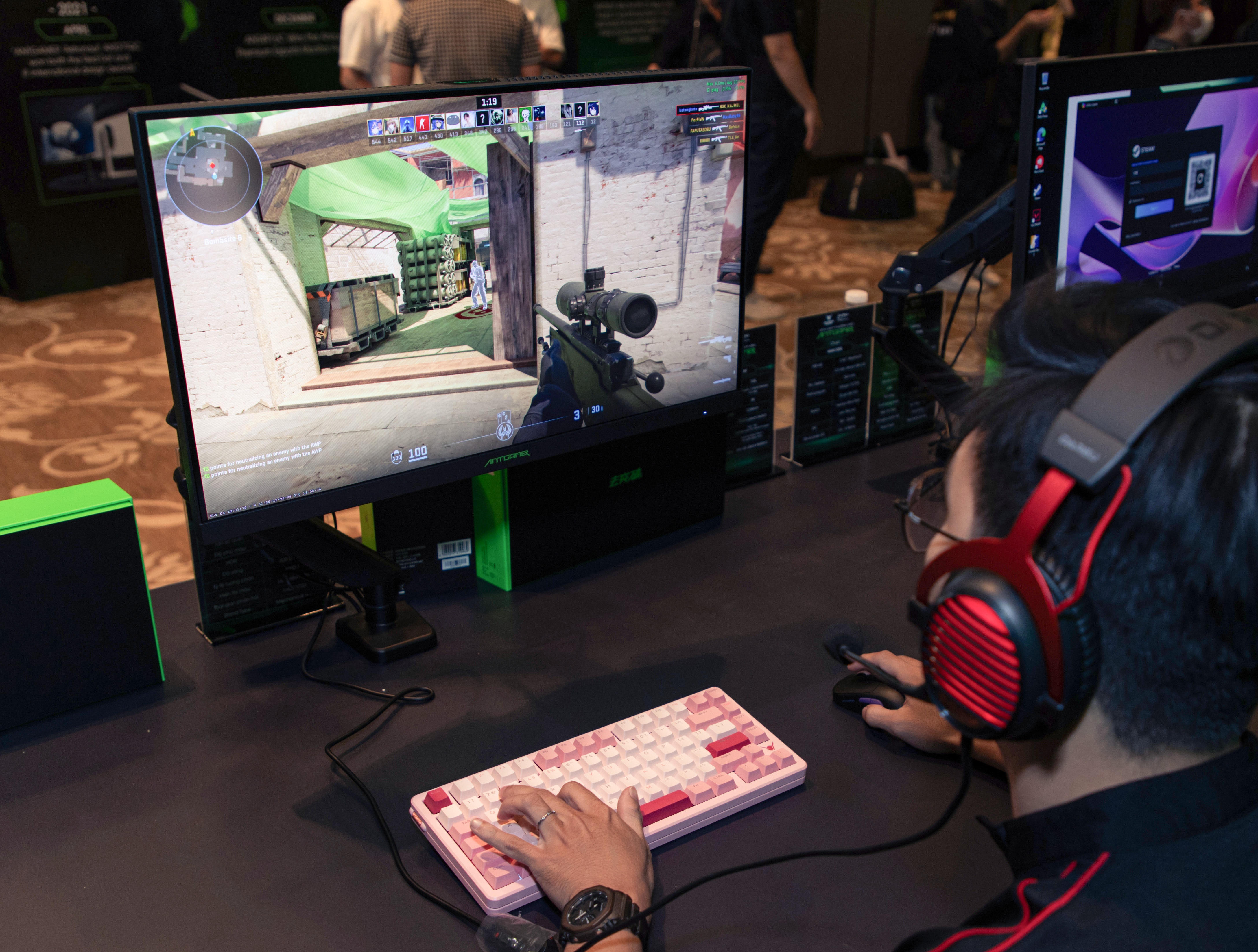 Man hinh nhanh khong tuong hinh anh