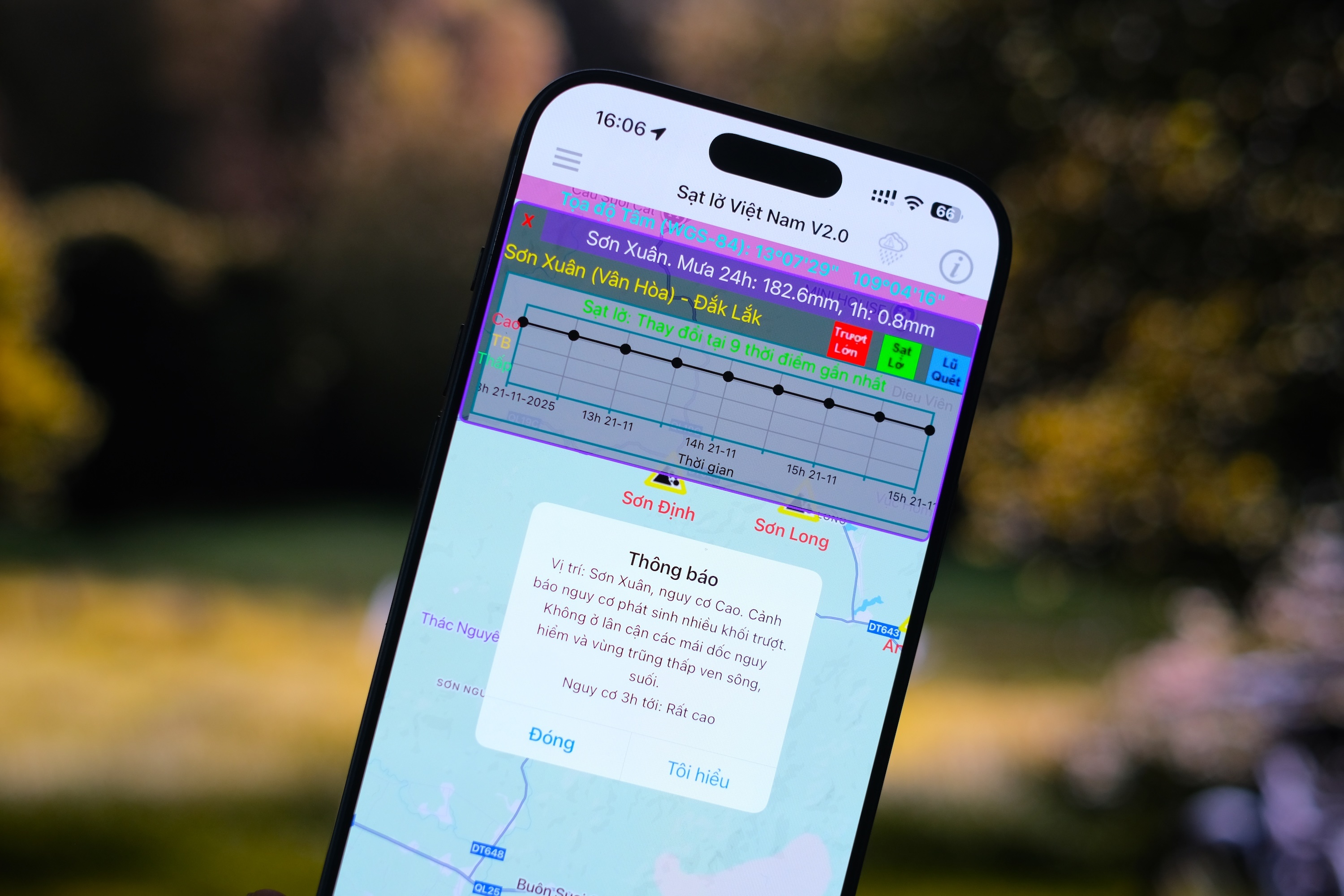 App canh bao moi vi tri sat lo, lu quet nguy hiem hinh anh