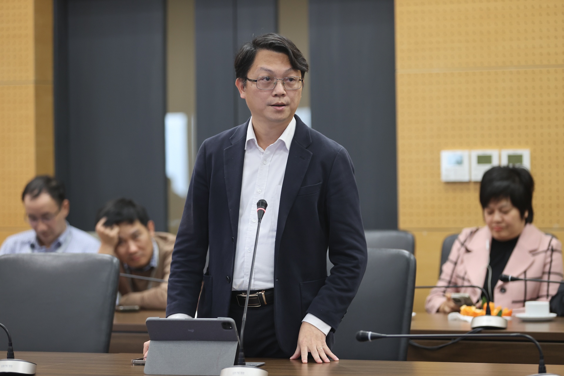 5G Viet Nam,  Viettel 5G,  VNPT 5G,  trien khai 5G,  thuong mai hoa 5G,  dau tu 5G,  MobiFone 5G anh 3