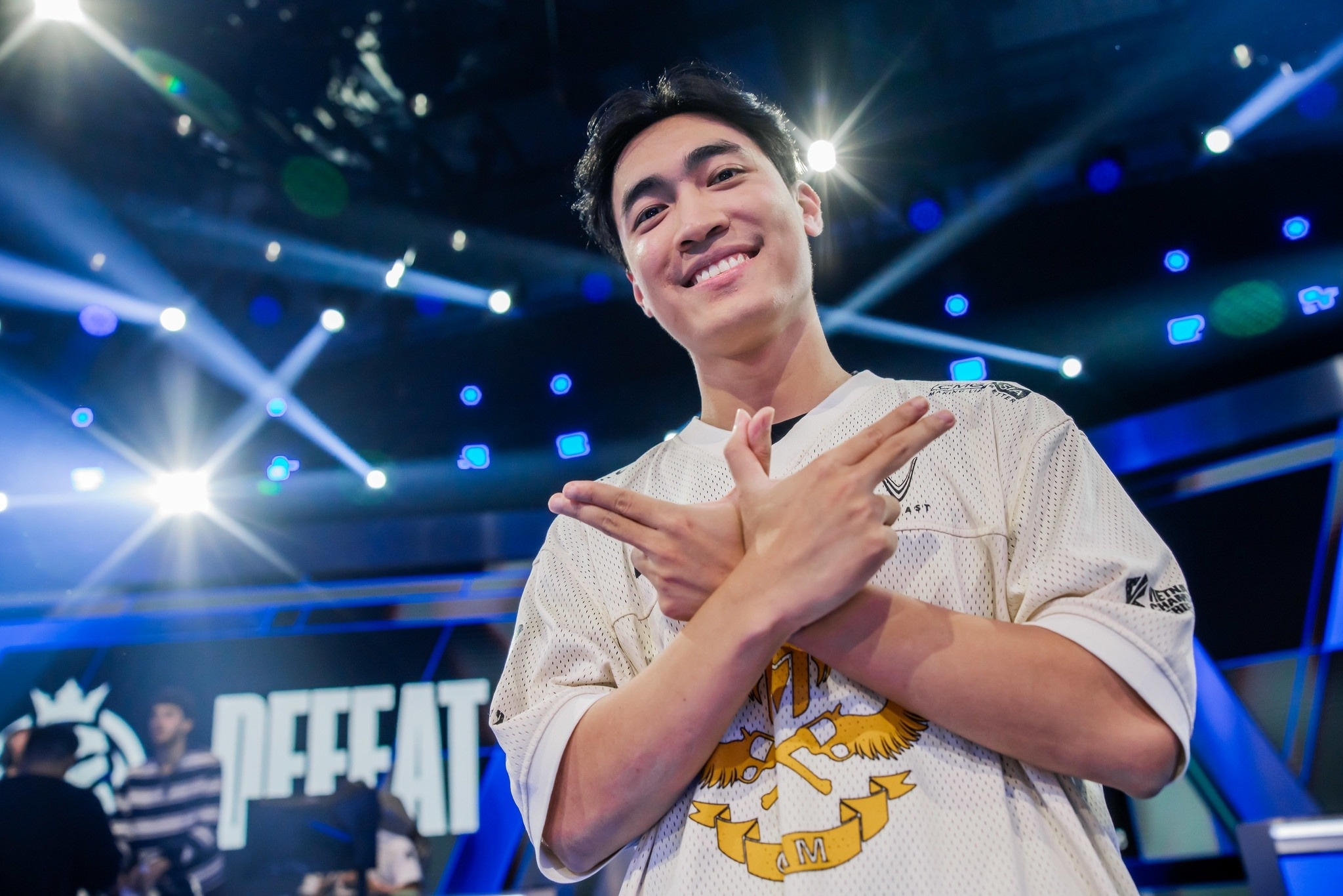 Lien Minh Huyen Thoai vinh danh Levi hinh anh