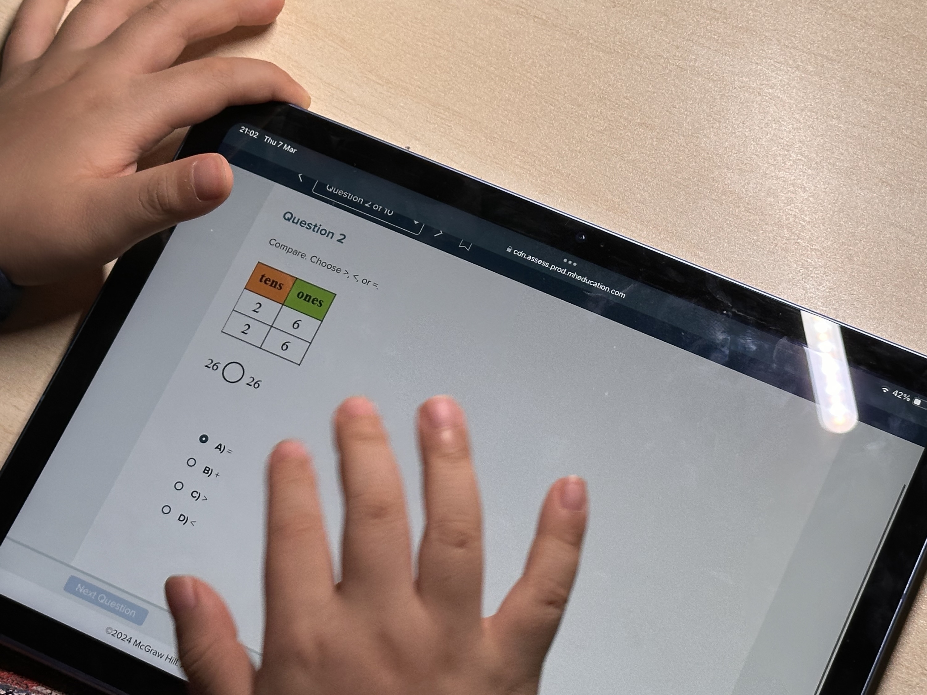 cach dung ipad tre em anh 2