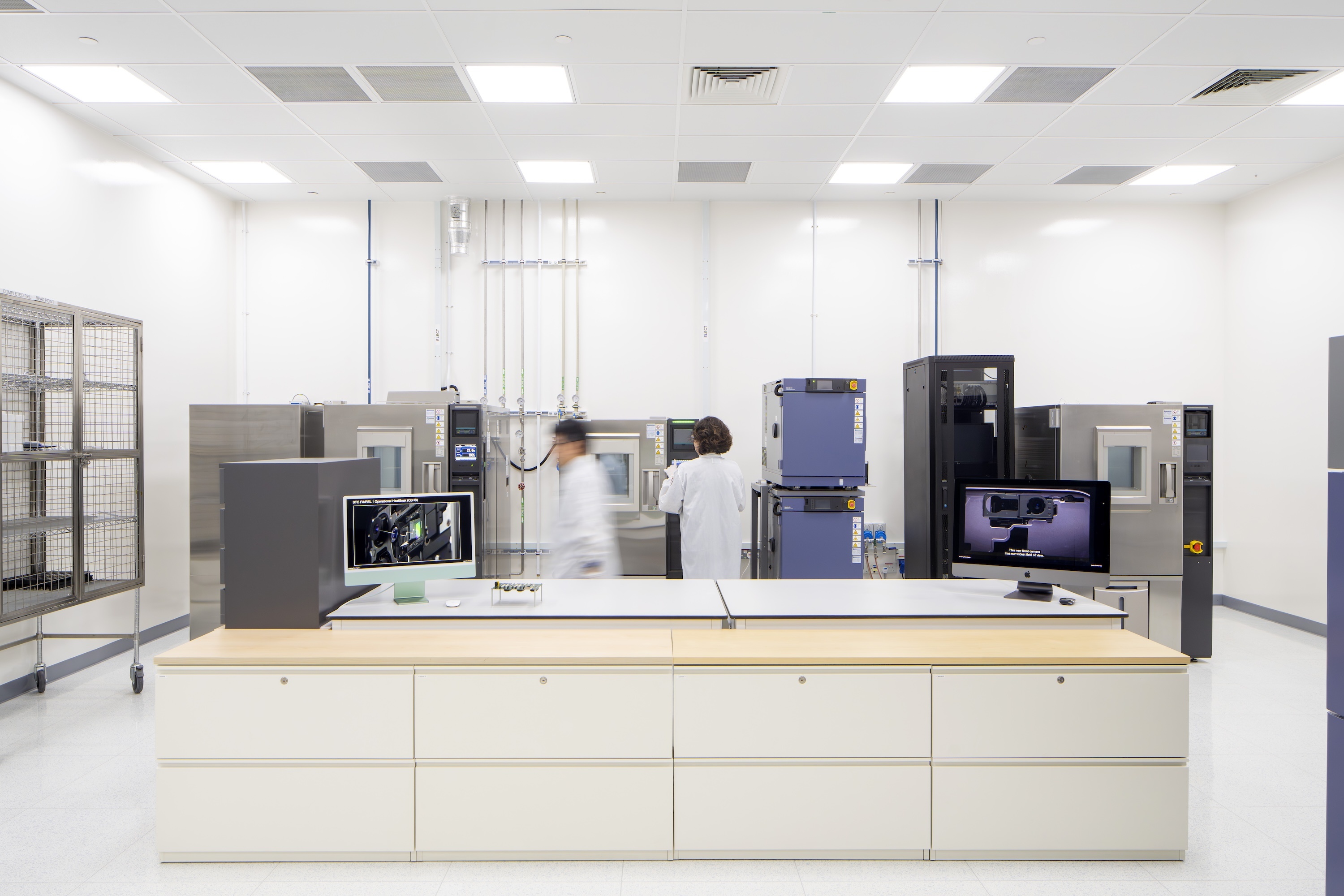 Tan mat nhin Apple tha roi, ‘luoc’ camera de kiem tra do ben iPhone hinh anh