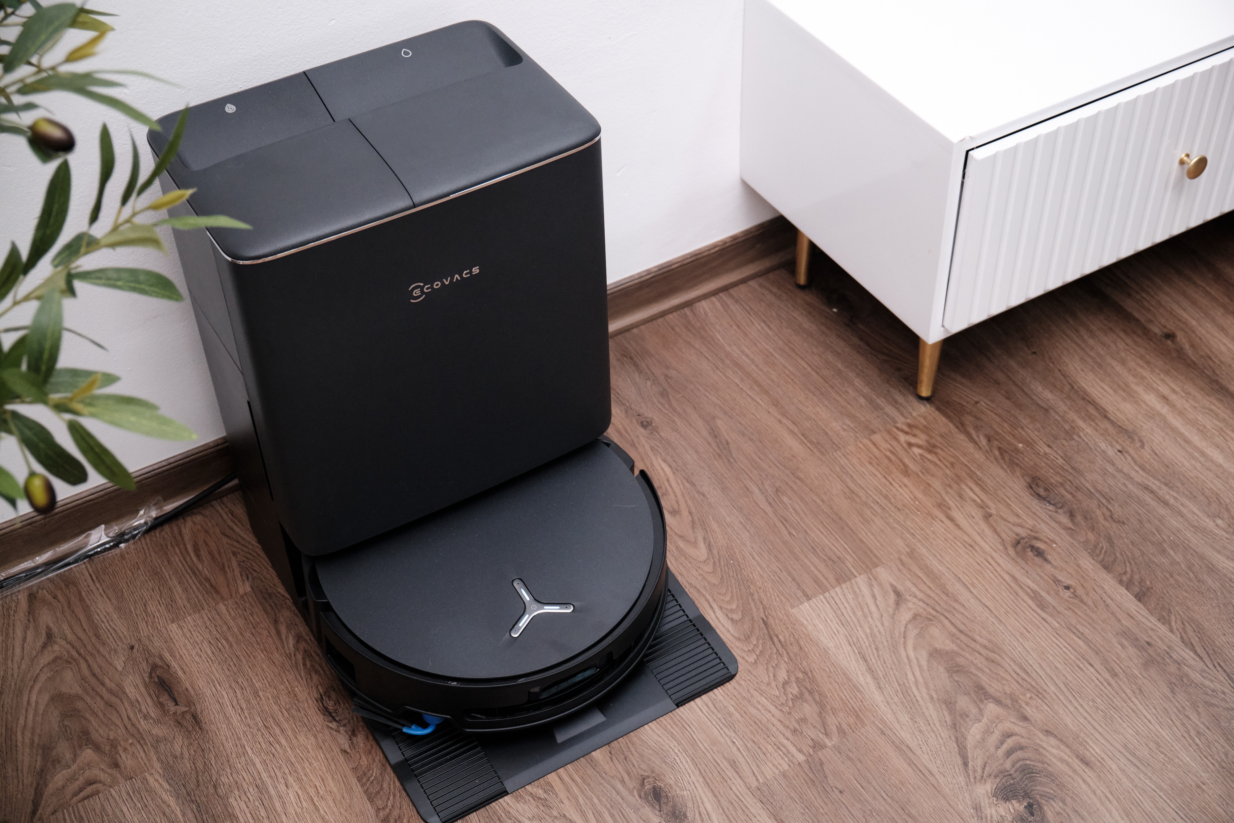 Robot hut bui duoc nang cap o cho nguoi dung ‘khong nhin duoc’ hinh anh