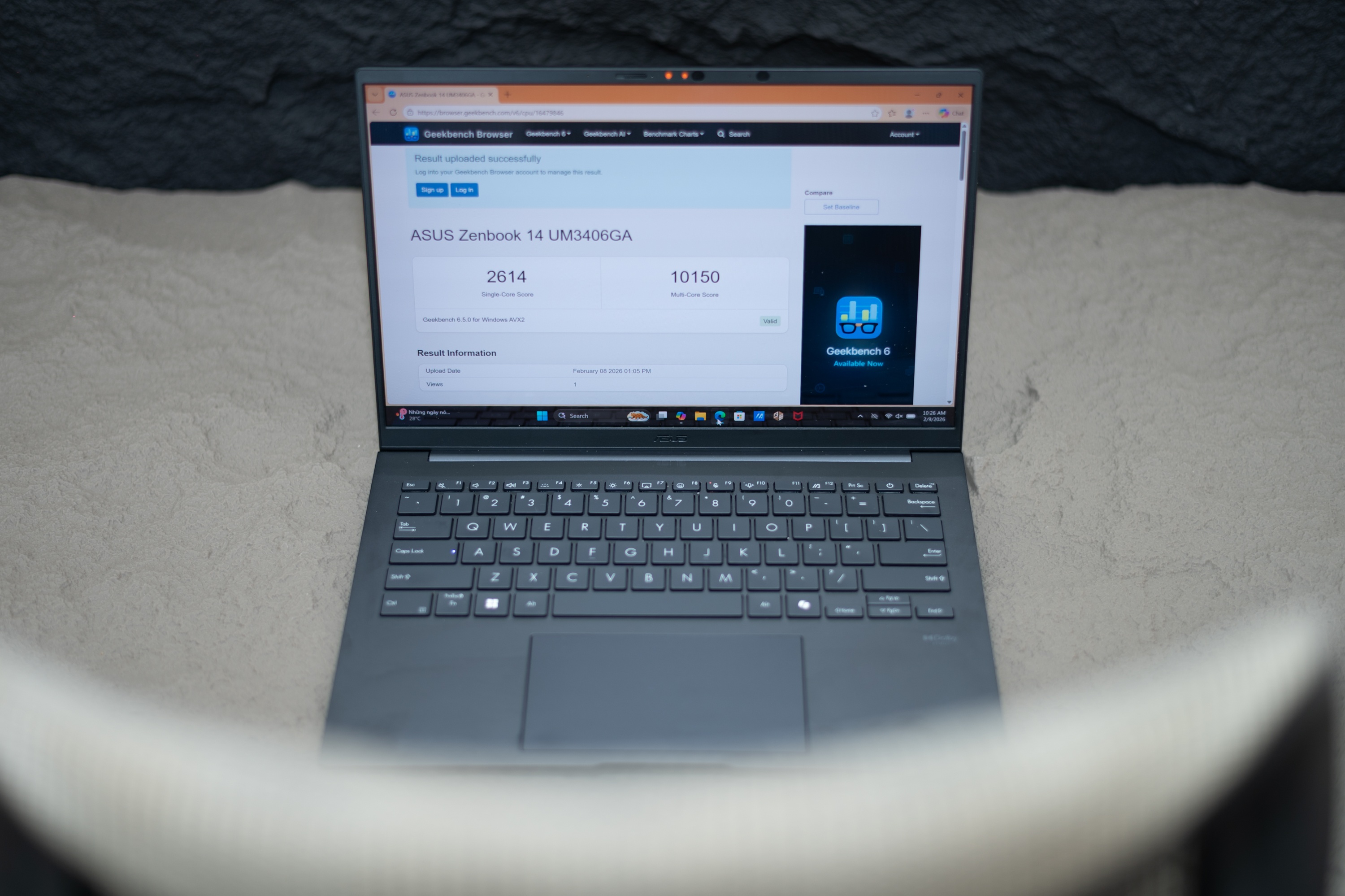 Laptop thay doi giua thoi bao gia hinh anh