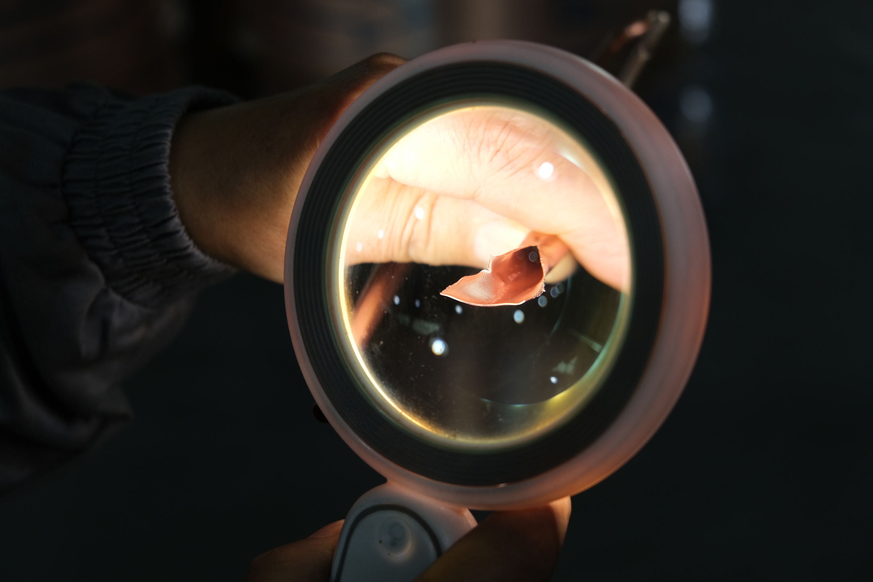 ben trong may hut am anh 6