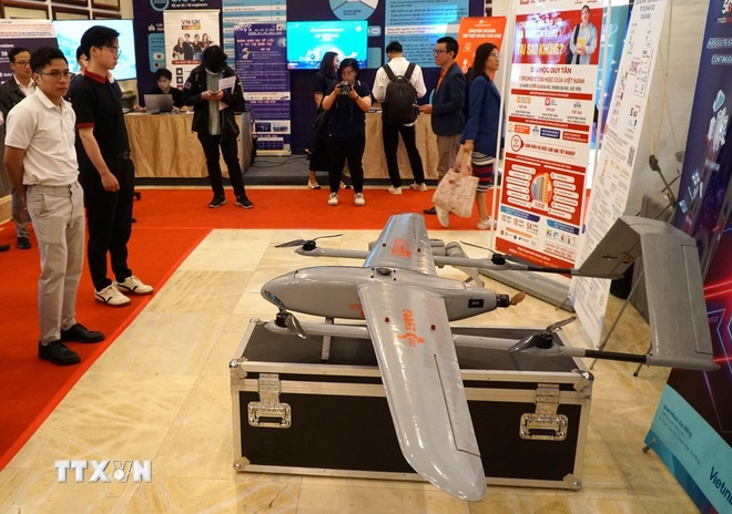 ban hanh luat ai anh 1