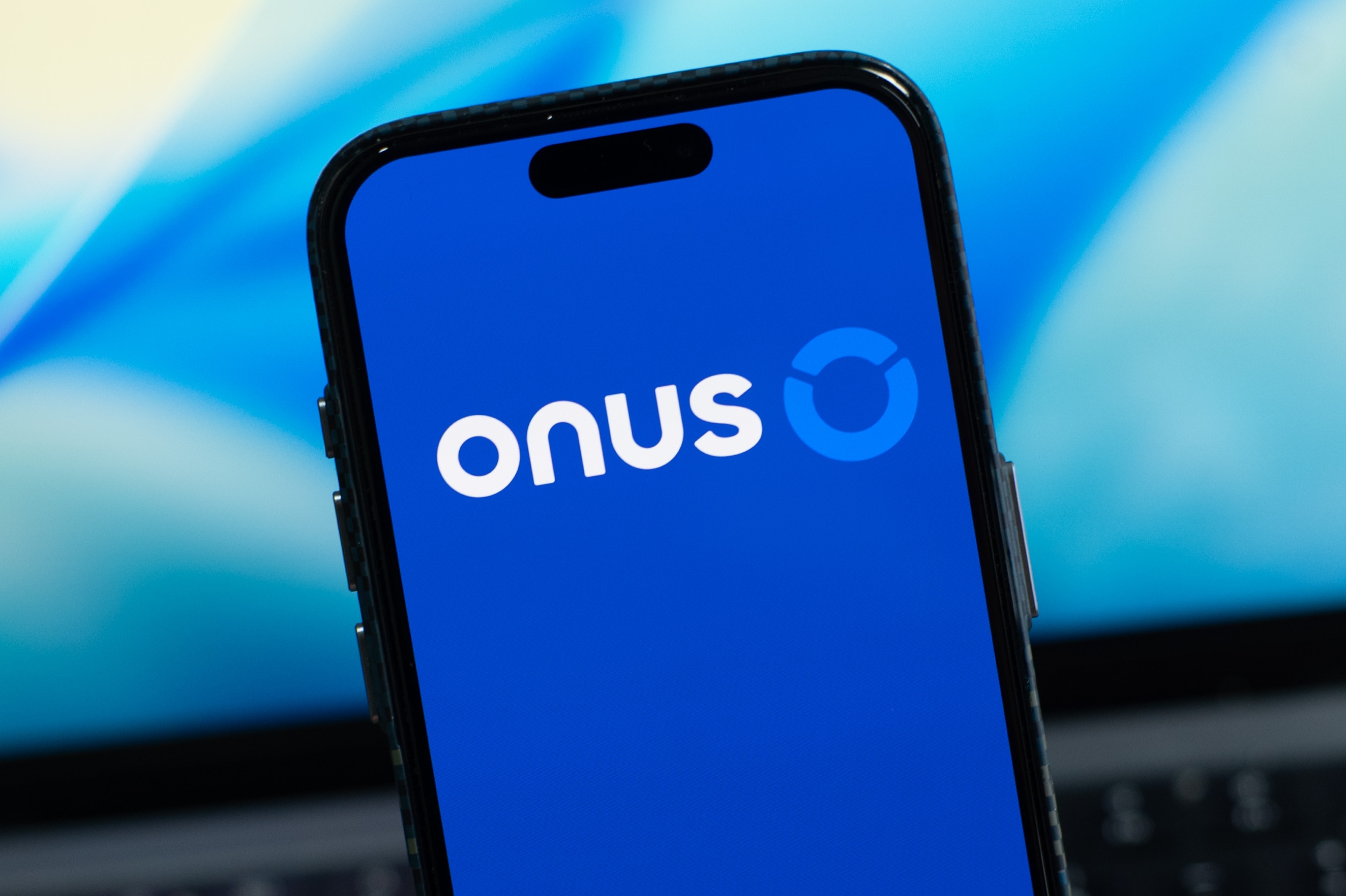 Loi dung san ONUS sap de lua dao hinh anh