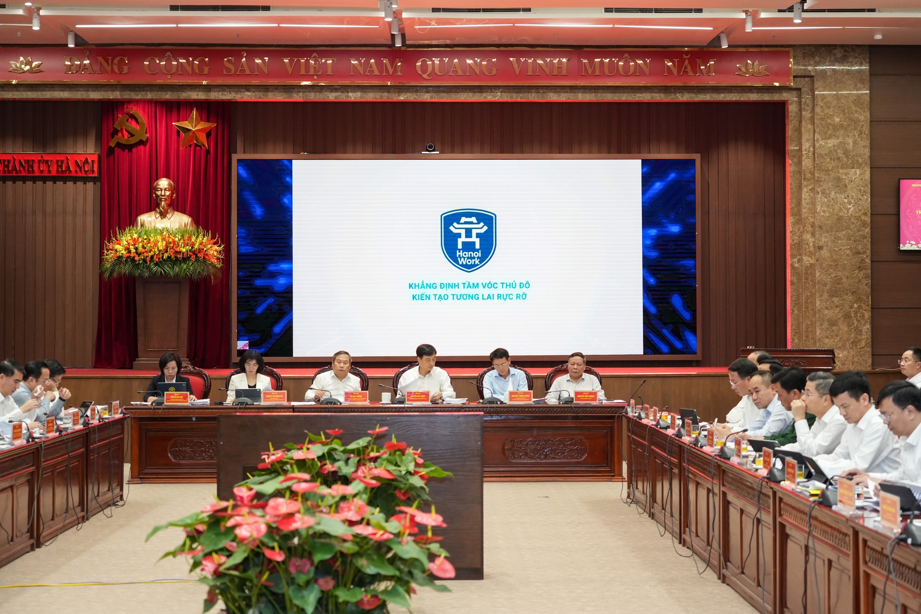 Ha Noi trien khai he thong danh gia can bo bang cong nghe hinh anh