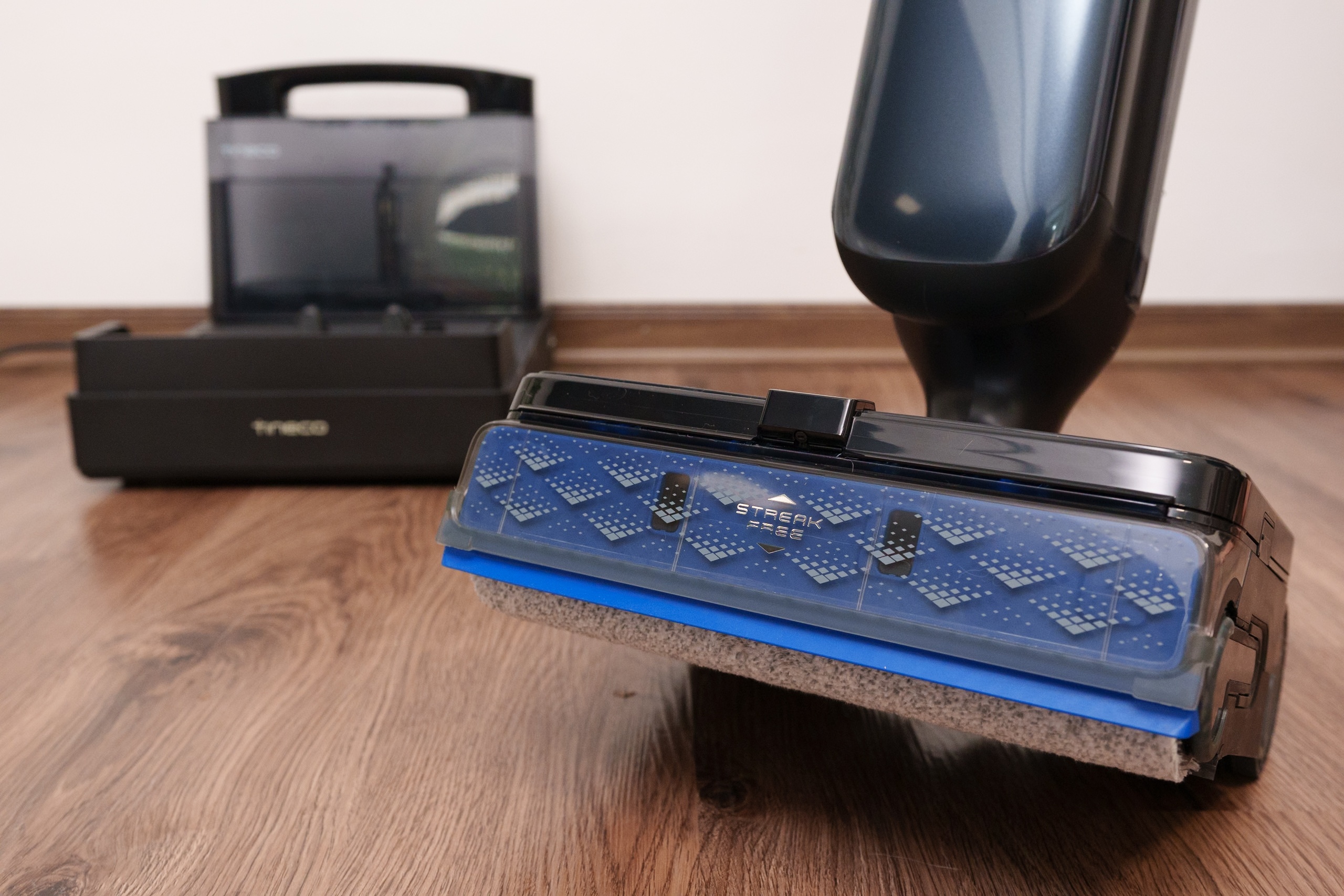 lau nha tineco anh 3