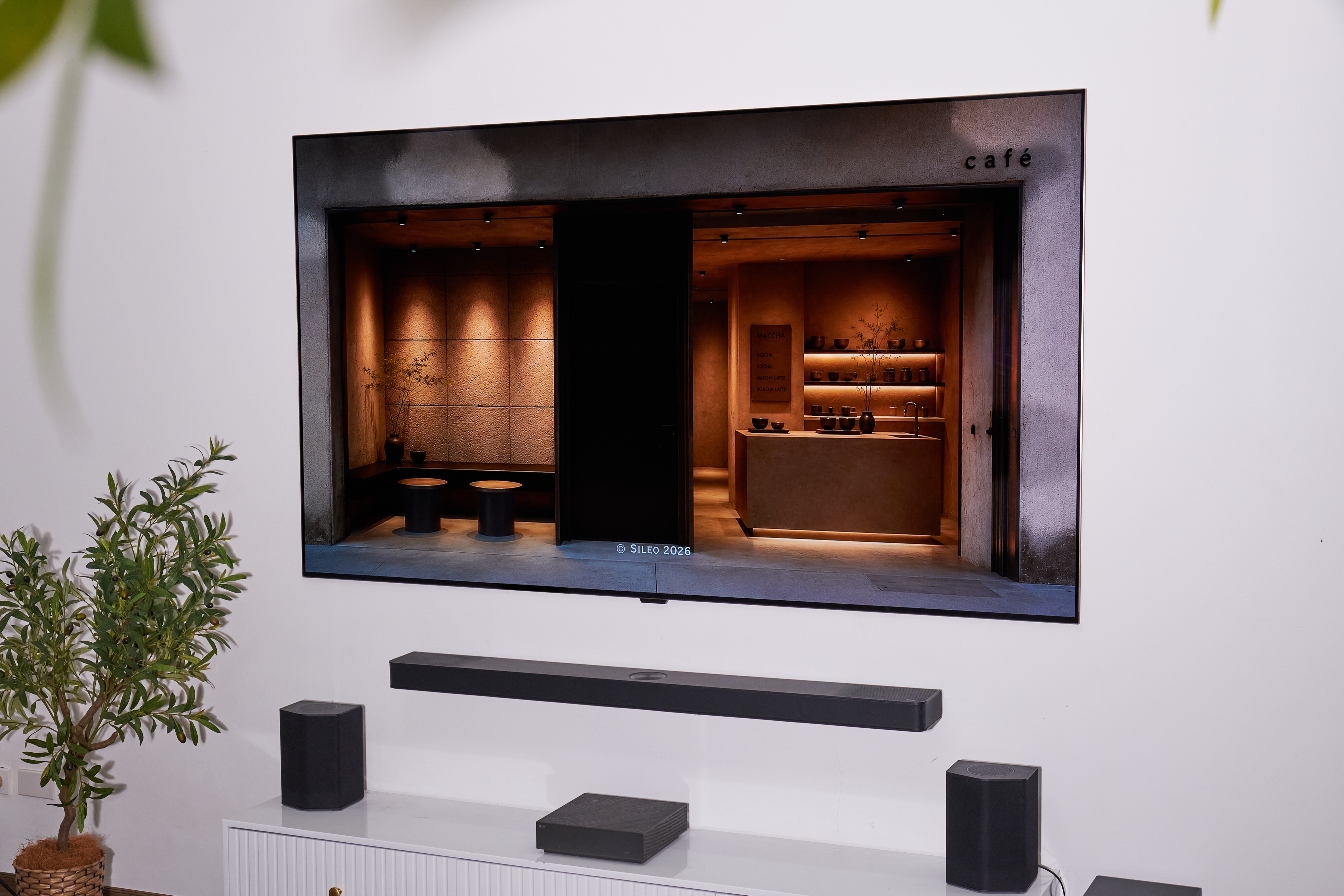 TV OLED có thể bố trí như khung tranh ‘không dây’