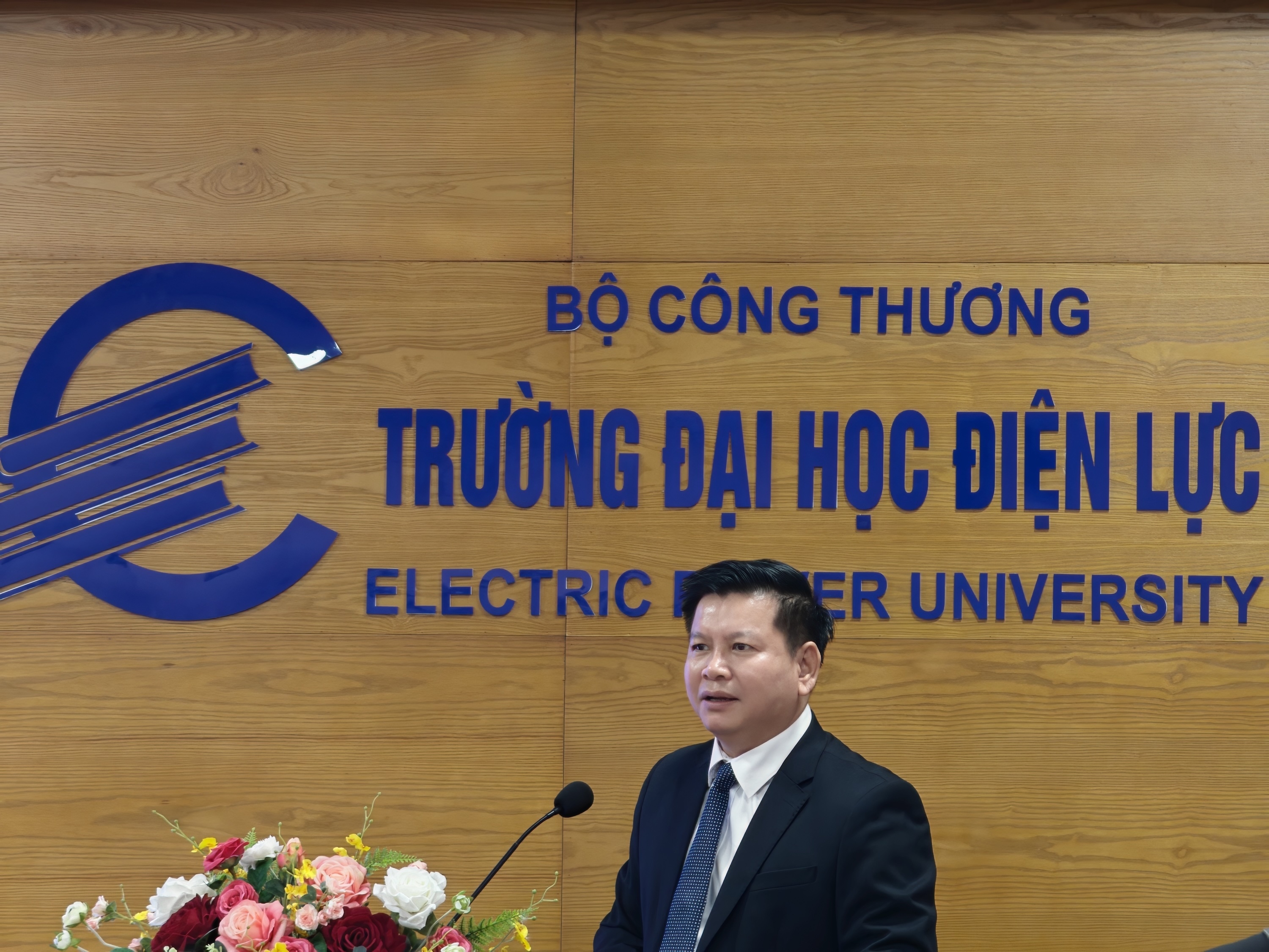 đại học điện lực ảnh 1