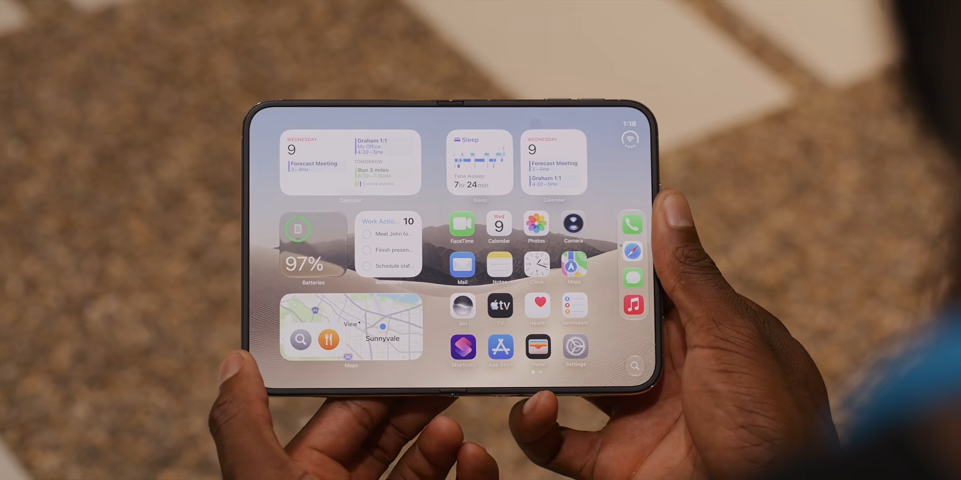 iPhone Duo cháy hàng đến Tết Đinh Mùi