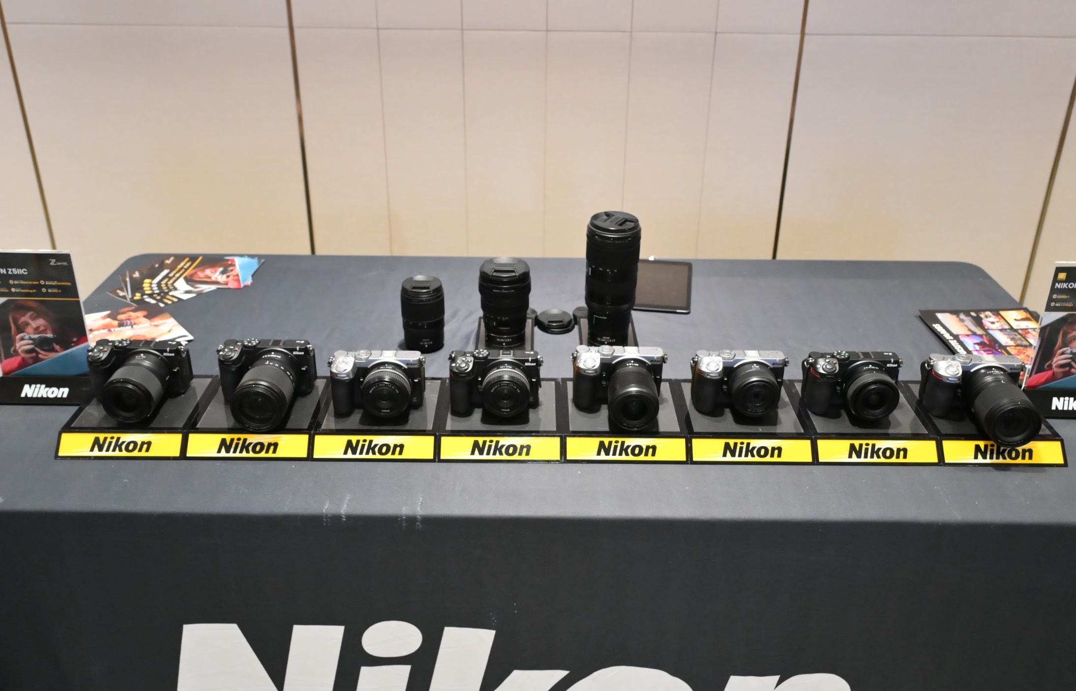 M&aacute;y ảnh Nikon ảnh 1