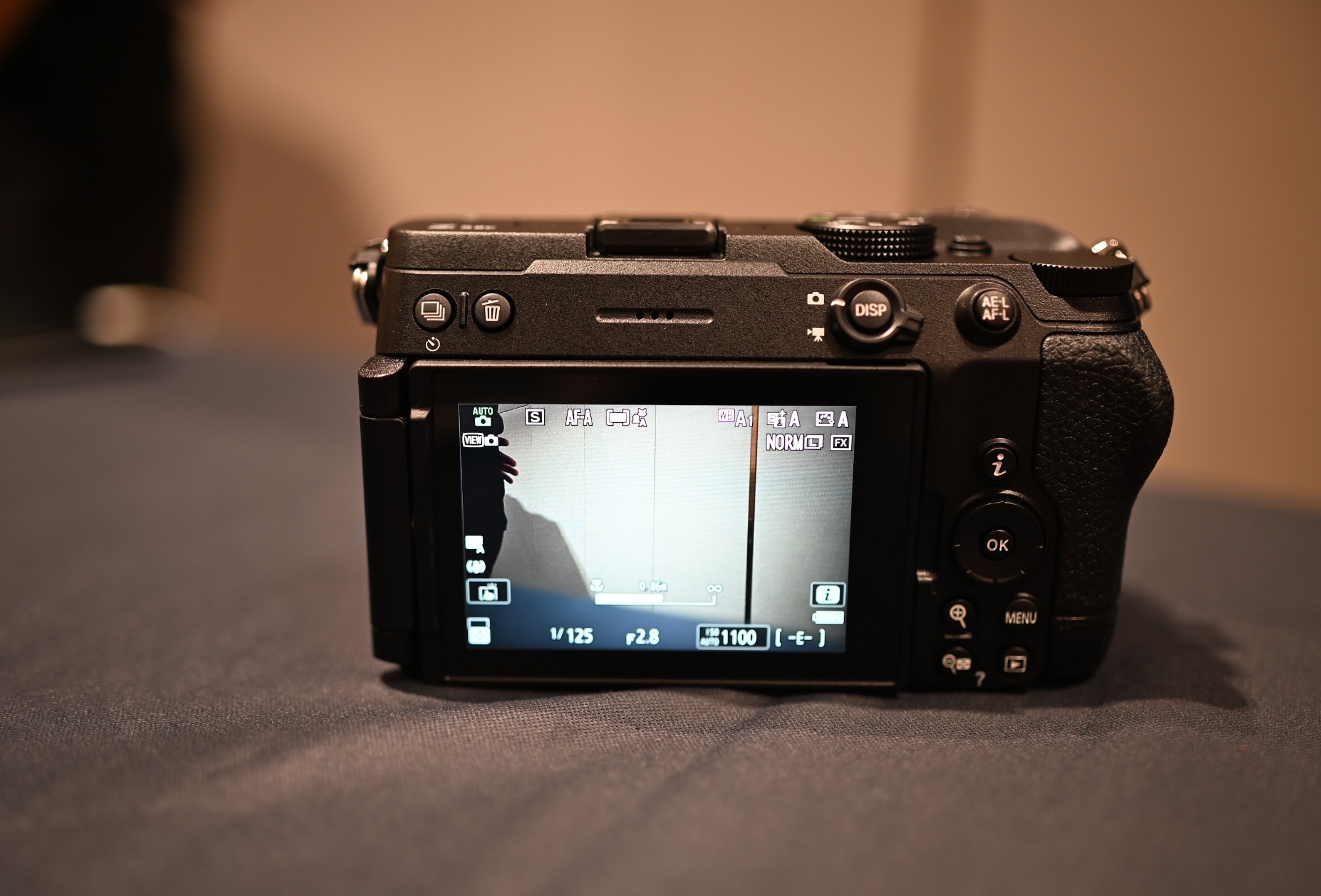Máy ảnh Nikon ảnh 4 Máy ảnh Nikon ảnh 4