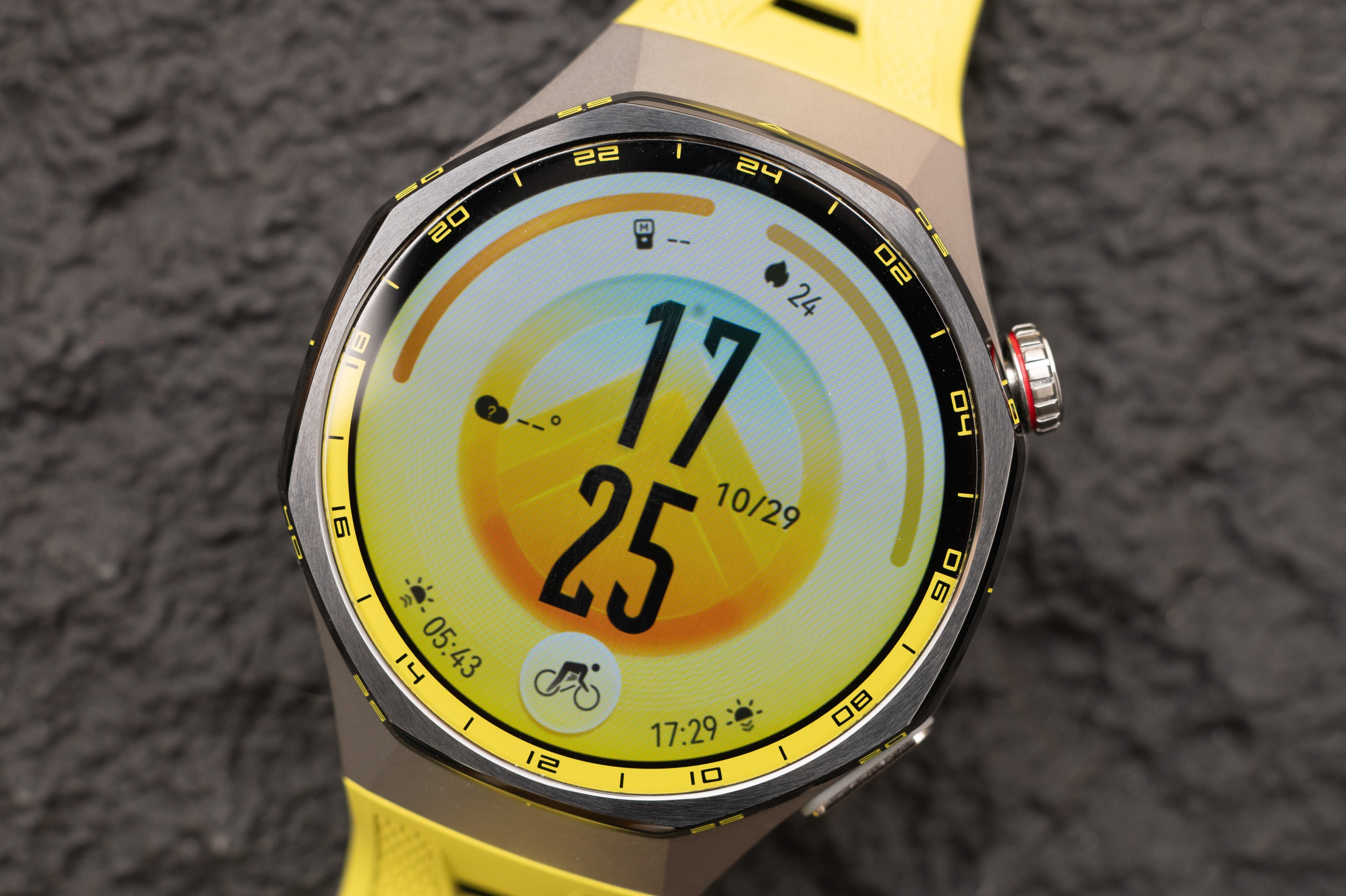 Chiến lược lạ của hãng smartwatch lớn nhất thế giới