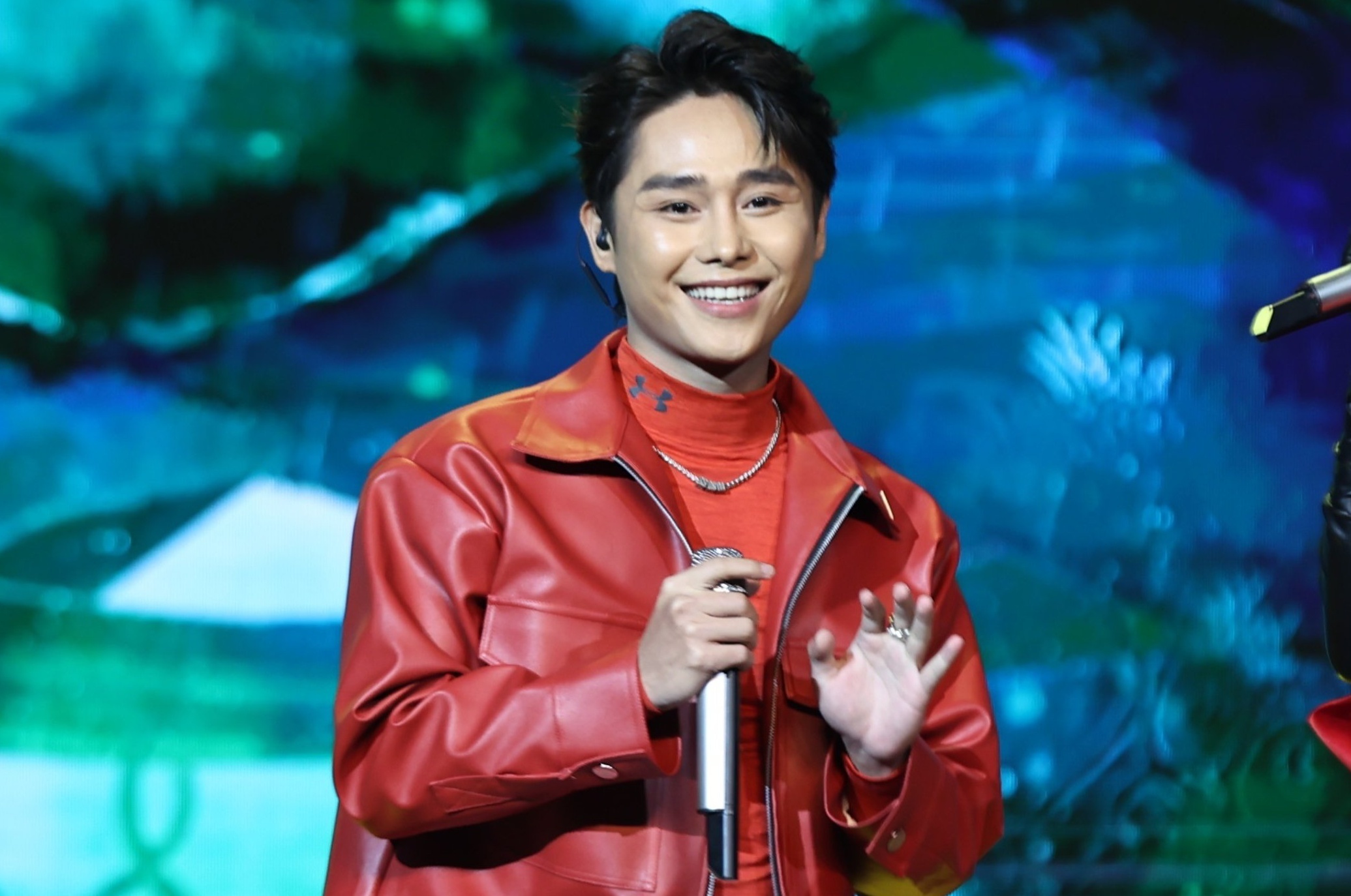 Giai ma Tang Duy Tan hinh anh