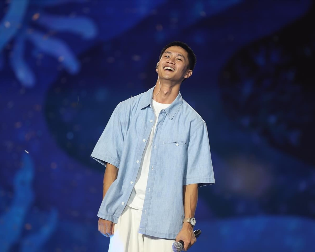 Giai ma hien tuong am nhac Nguyen Hung hinh anh