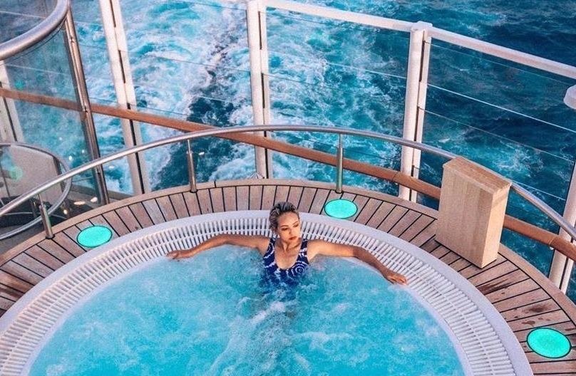 Ben trong sieu du thuyen 1 ty USD o chau A hinh anh