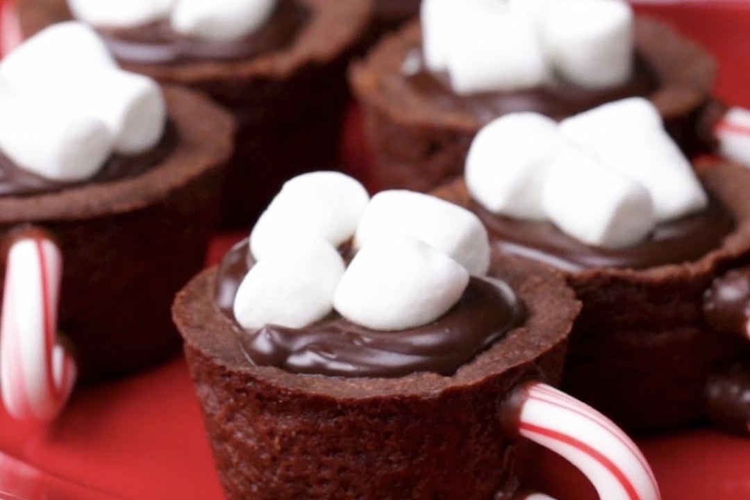 Tro tai lam banh chocolate dung dieu cho ngay Giang sinh hinh anh