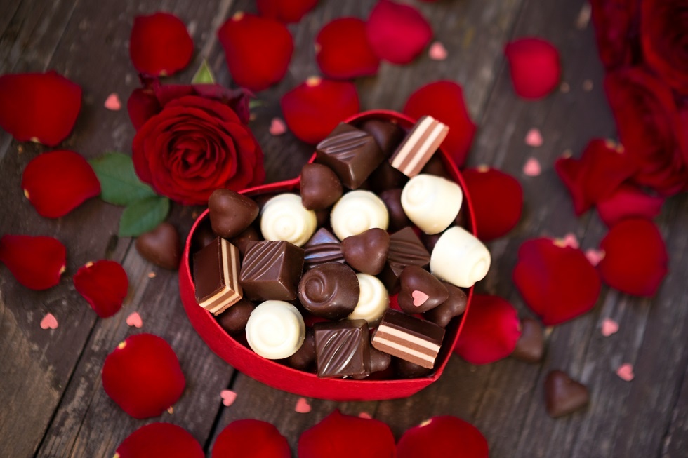Chocolate tro thanh qua tang trong ngay Valentine tu nam nao? hinh anh