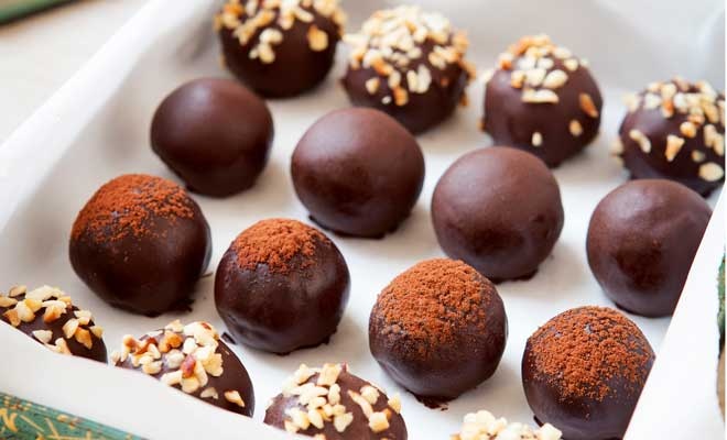 4 cach lam chocolate truffle trong ngay le tinh nhan hinh anh