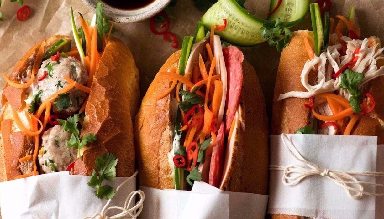 Lam banh mi thap cam hap dan nhu ngoai tiem hinh anh