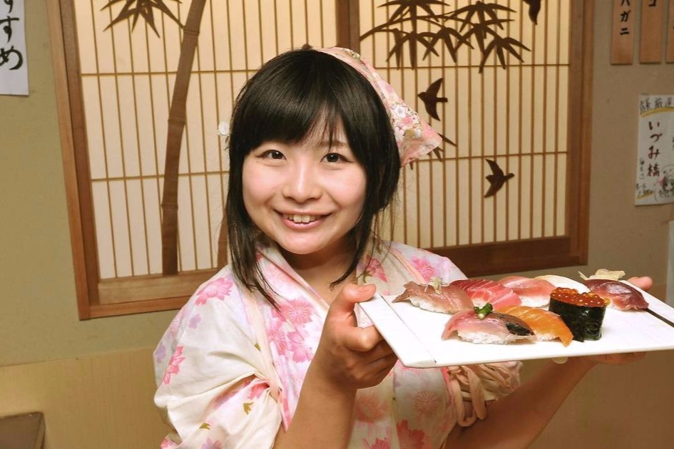 Nha hang sushi chi co dau bep nu o Nhat Ban hinh anh