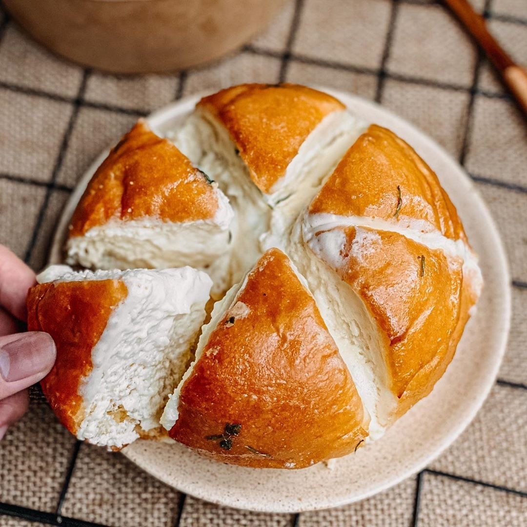 banh mi pho mai bo toi anh 1