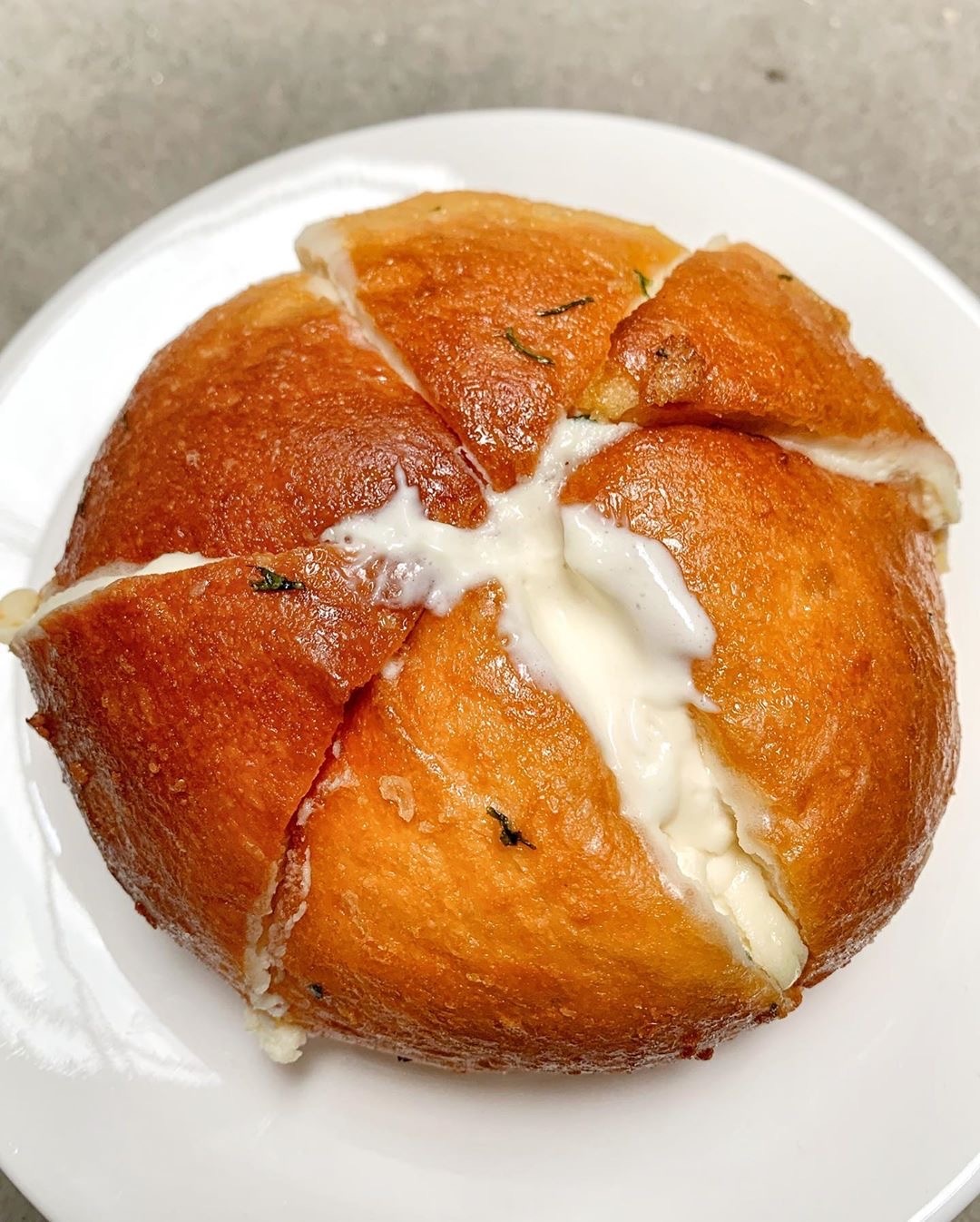 banh mi pho mai bo toi anh 2