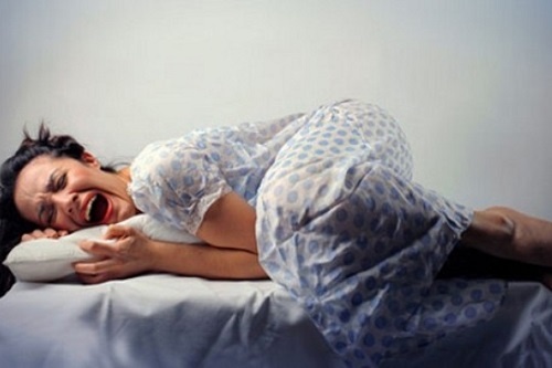 Giai toa noi lo bi bong de khi ngu hinh anh