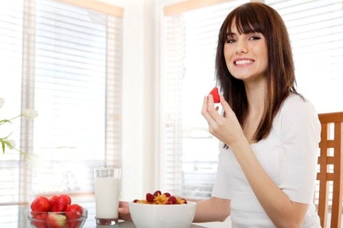 Thuc don 3 bua tot cho nguoi ngoi may tinh lau hinh anh