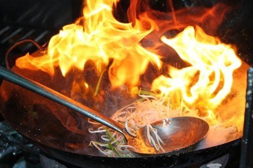 Dieu gi trong bep gay ung thu? hinh anh