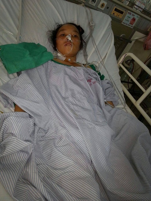 BN Dủ hoàn cảnh khó khăn rất cần giúp đỡ hiện đang điều trị tại Khoa Hồi sức tích cực, BV Bạch Mai.